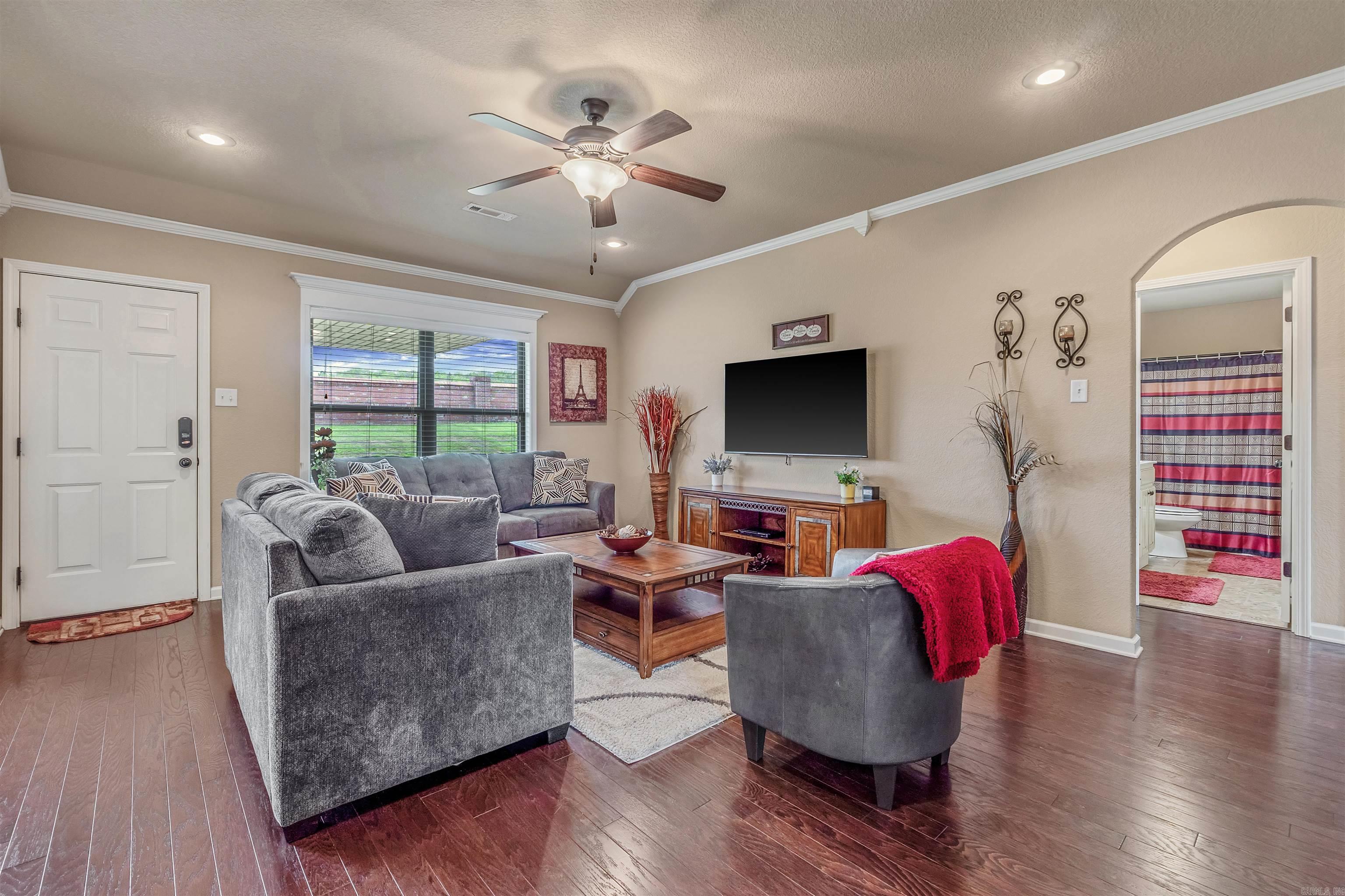 NORTH HILLS - Residential