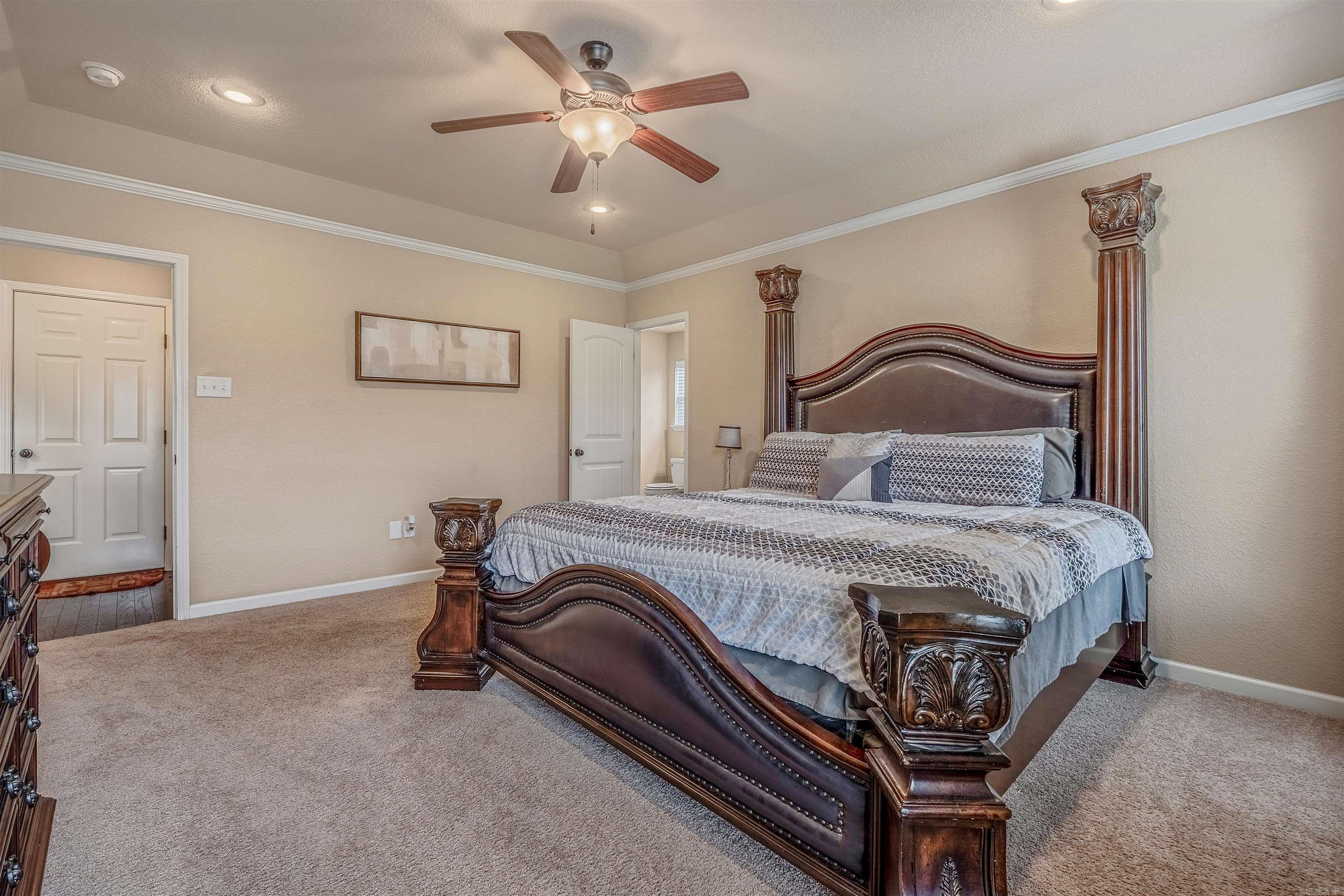 NORTH HILLS - Residential