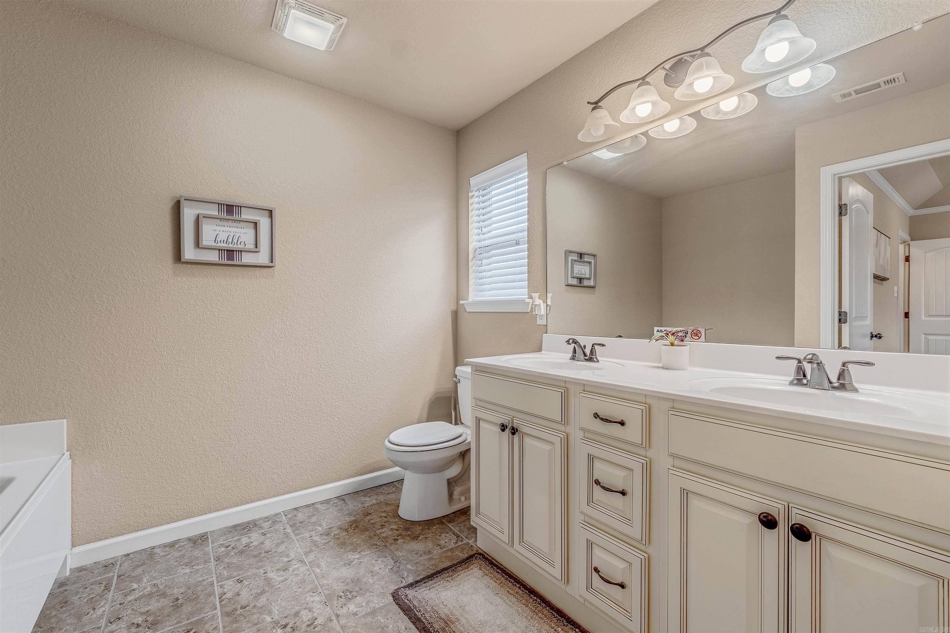 NORTH HILLS - Residential