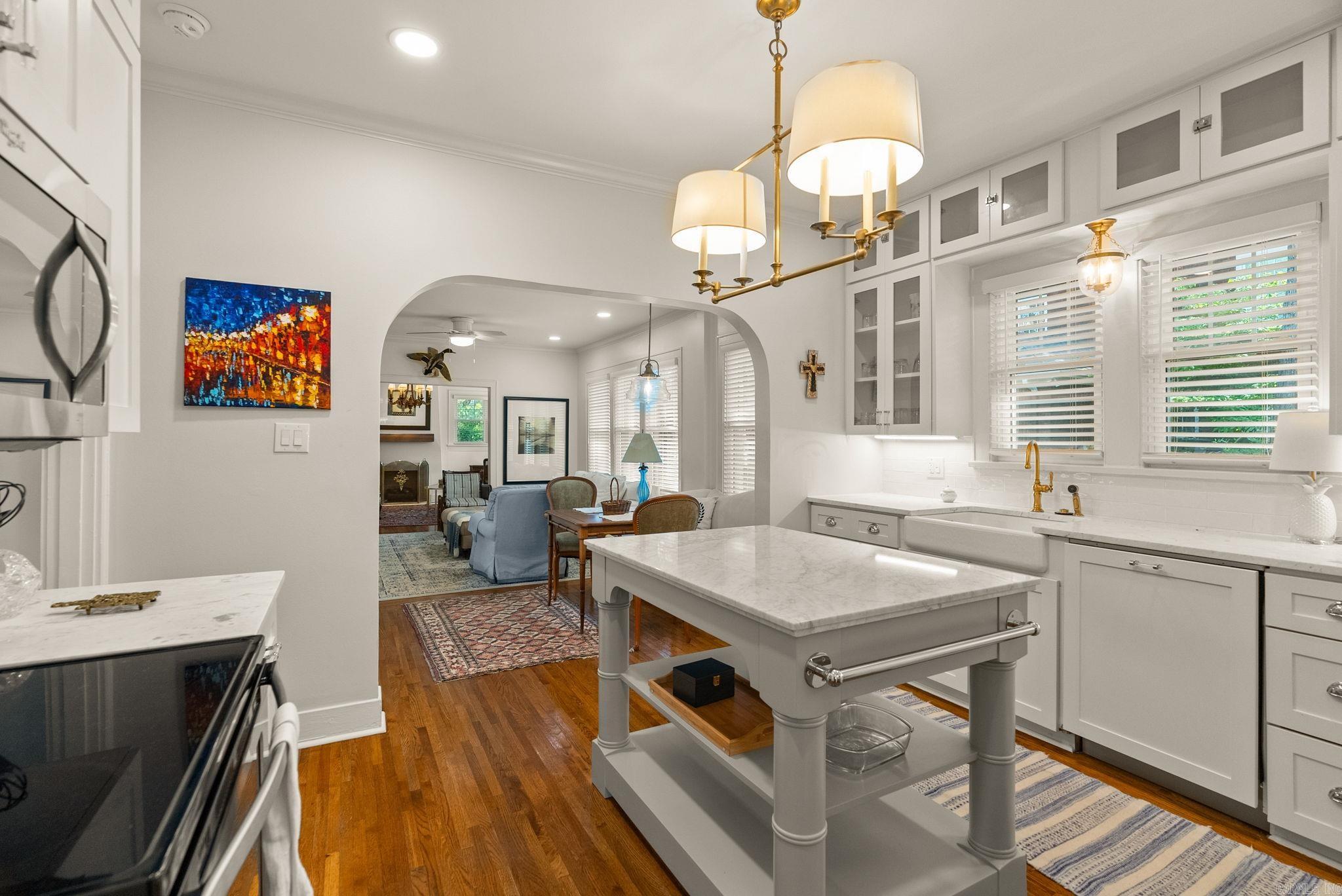 NEWTONS - Residential