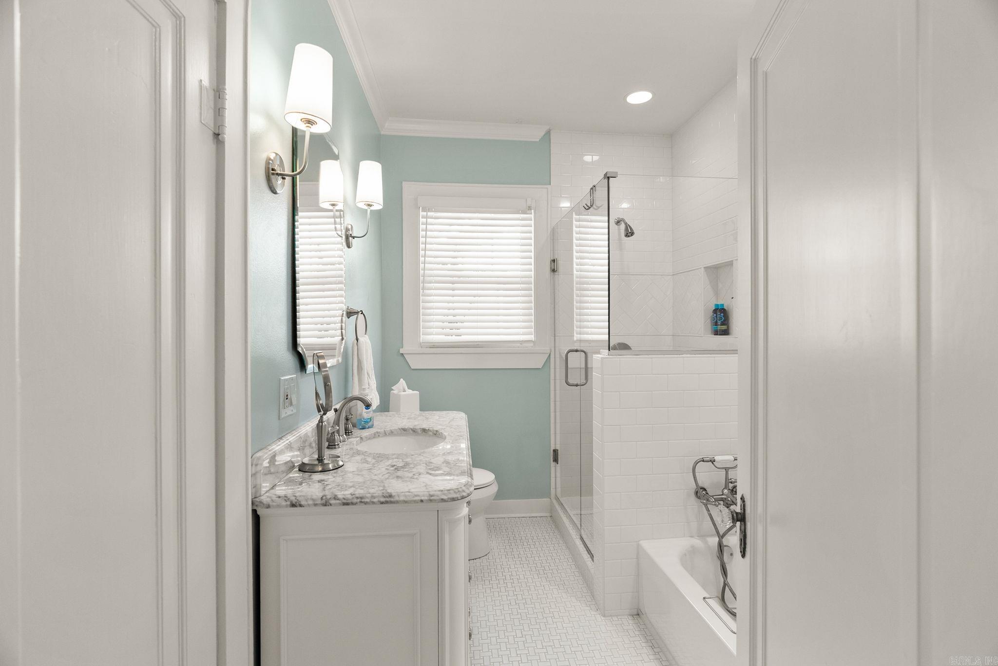 NEWTONS - Residential