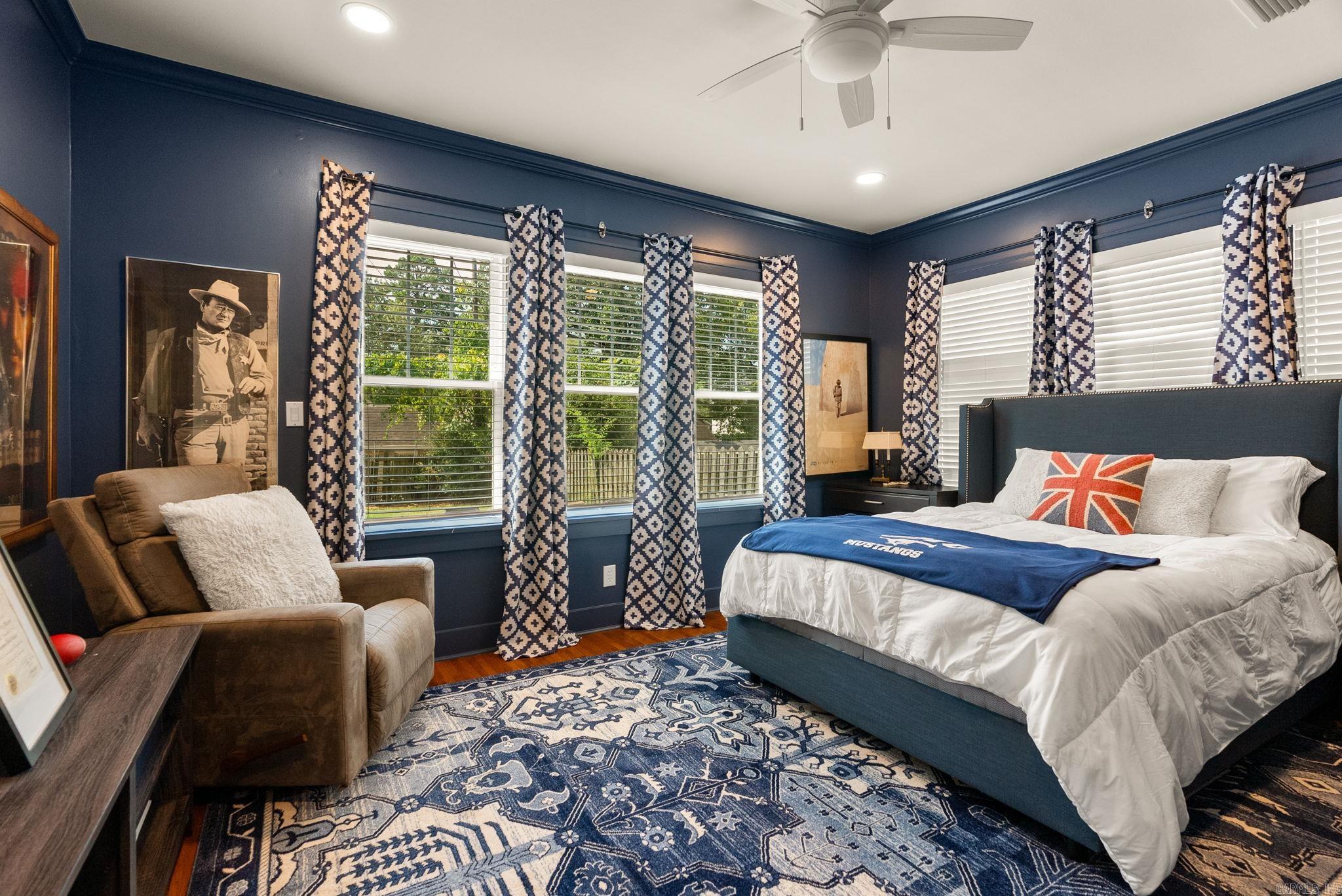 NEWTONS - Residential