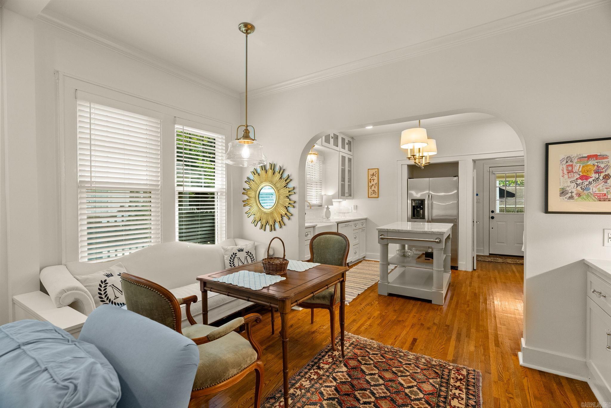 NEWTONS - Residential