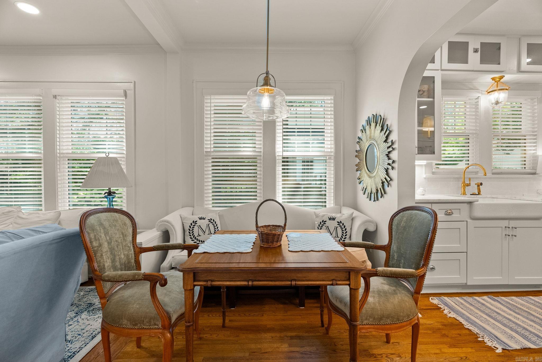 NEWTONS - Residential