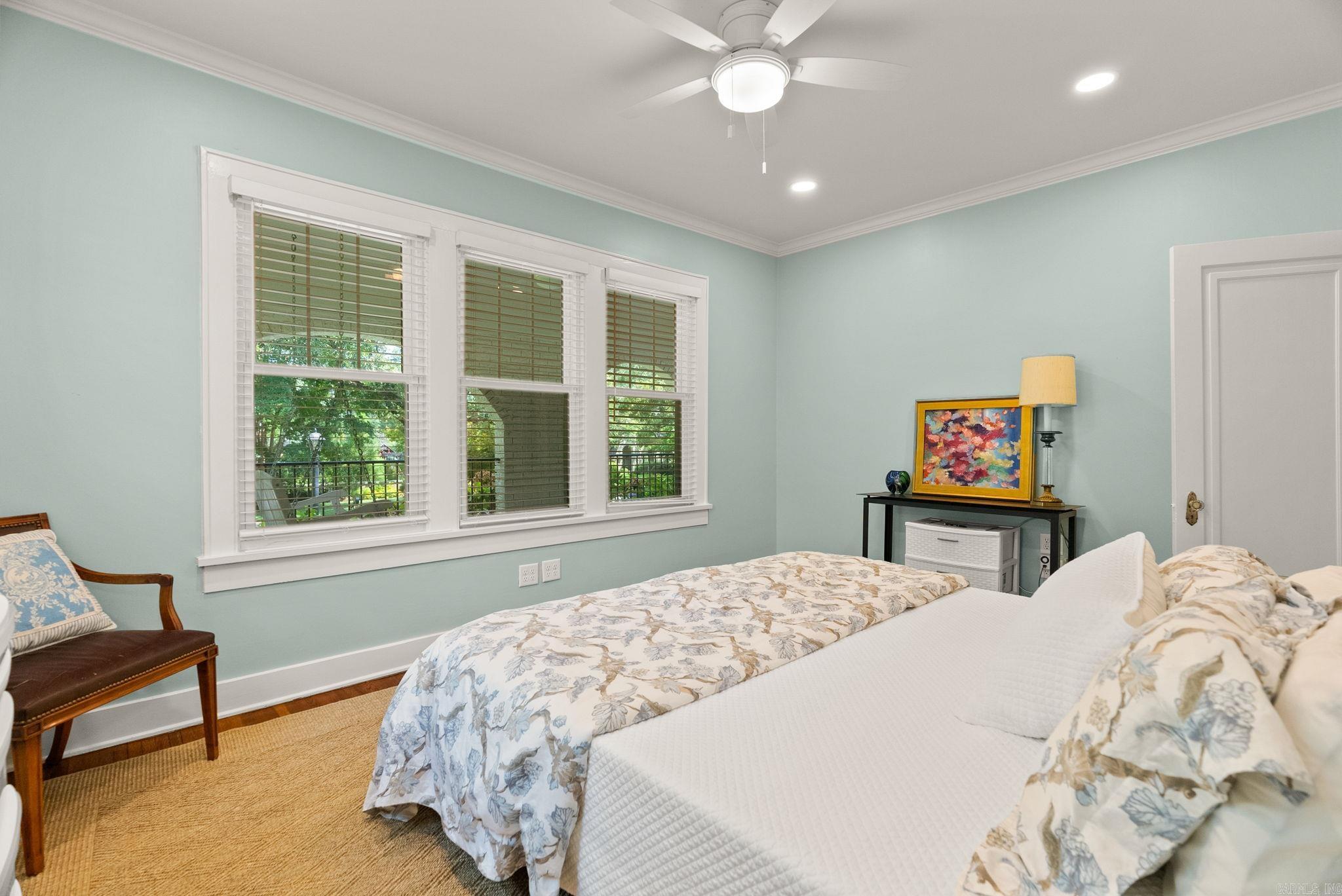 NEWTONS - Residential