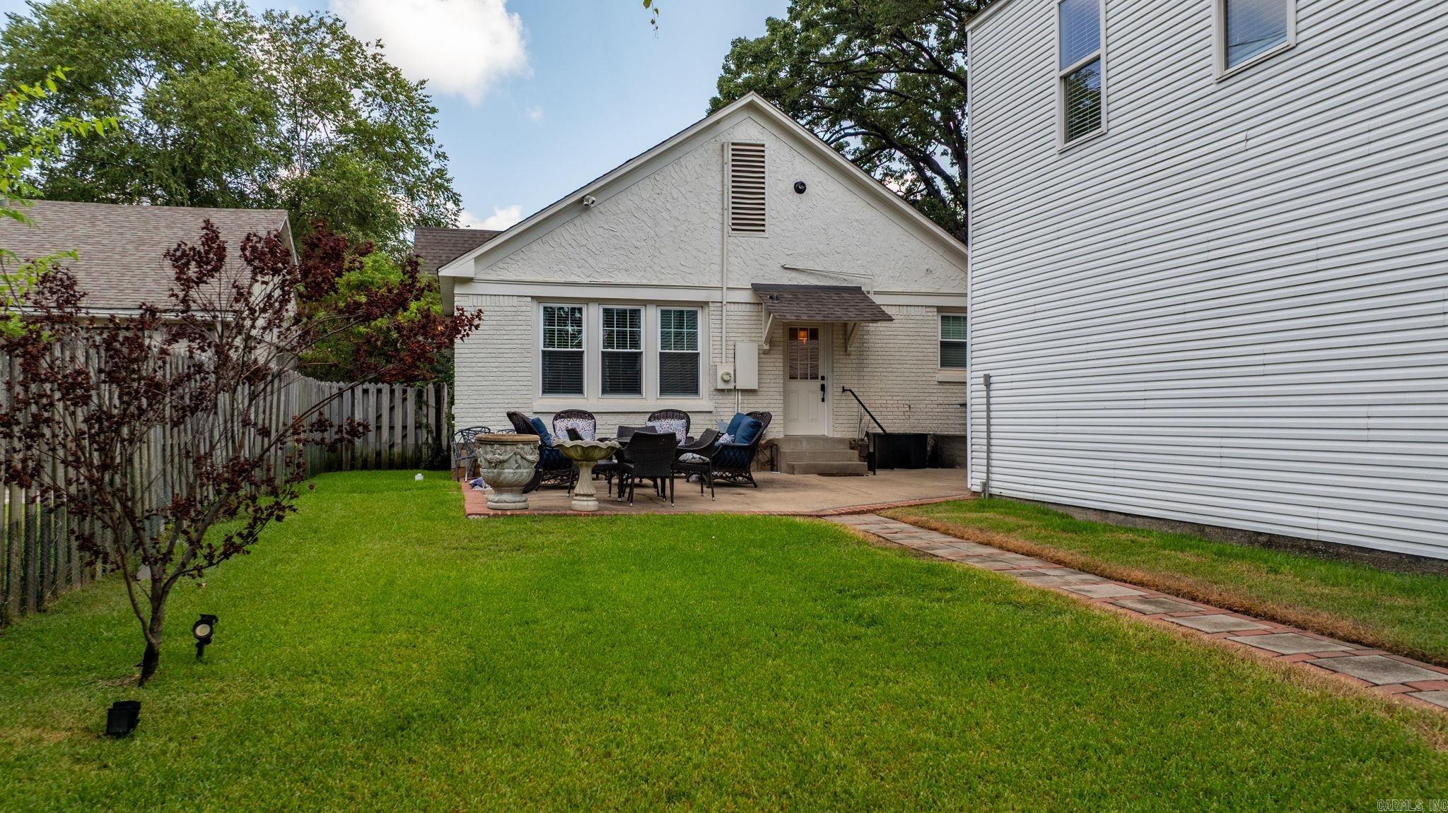 NEWTONS - Residential