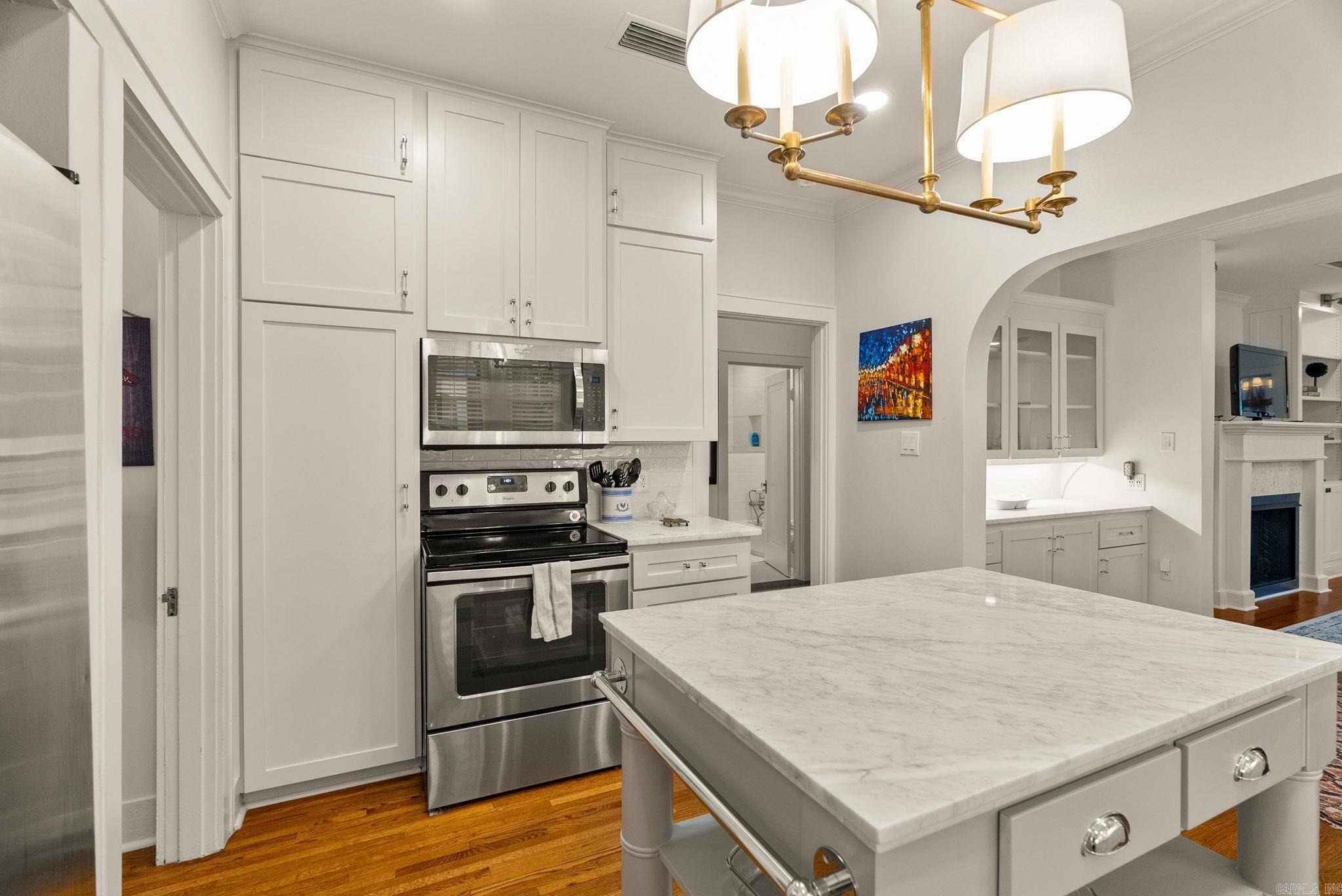 NEWTONS - Residential