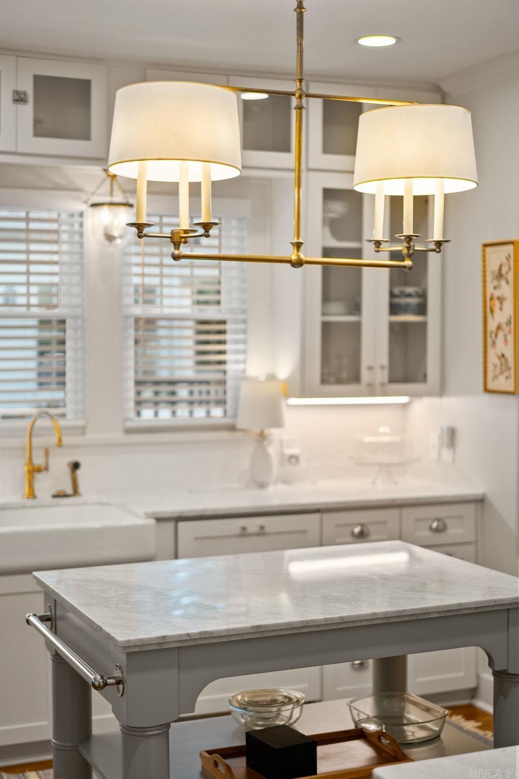 NEWTONS - Residential