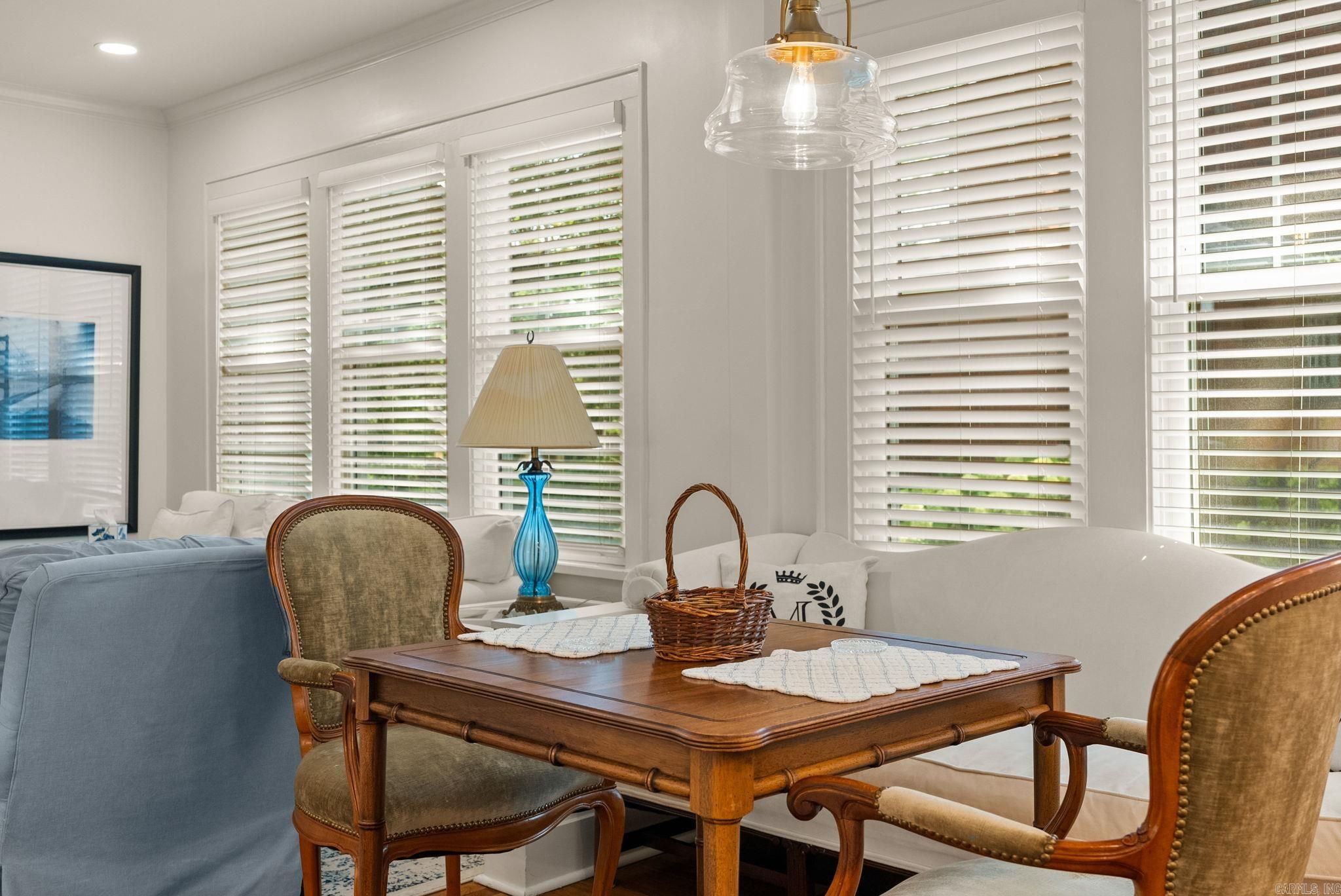 NEWTONS - Residential