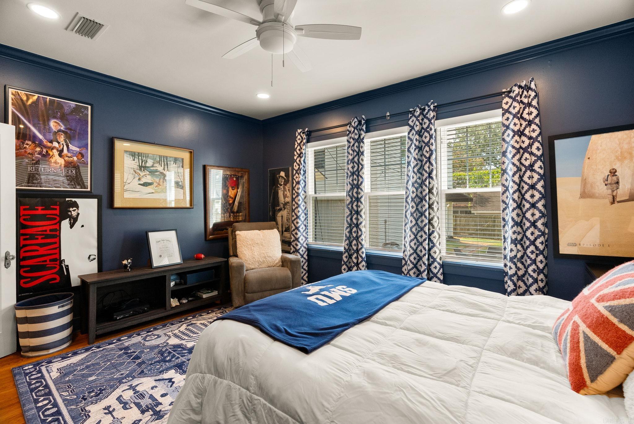 NEWTONS - Residential