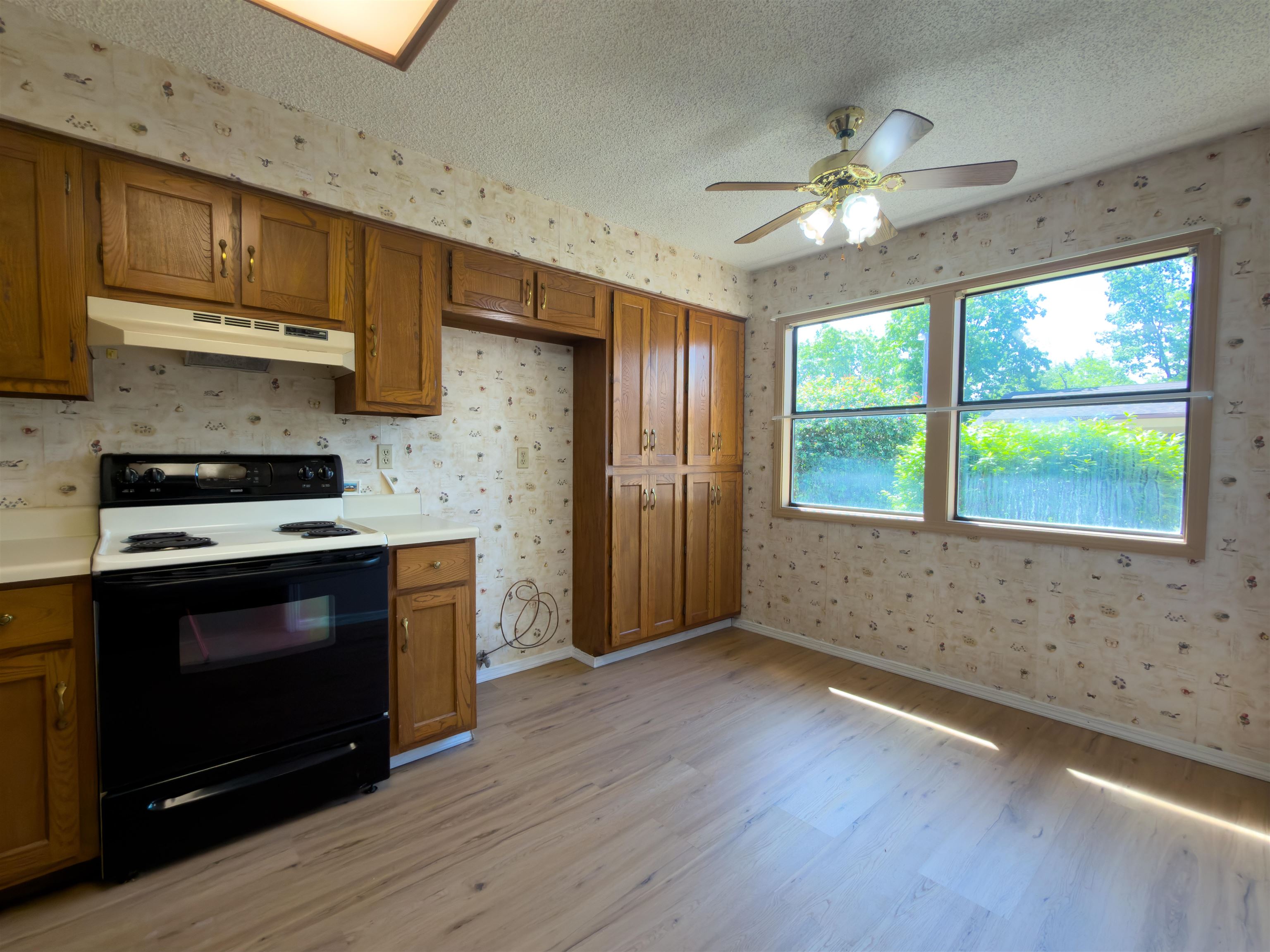 CHEROKEE COURTS - Residential