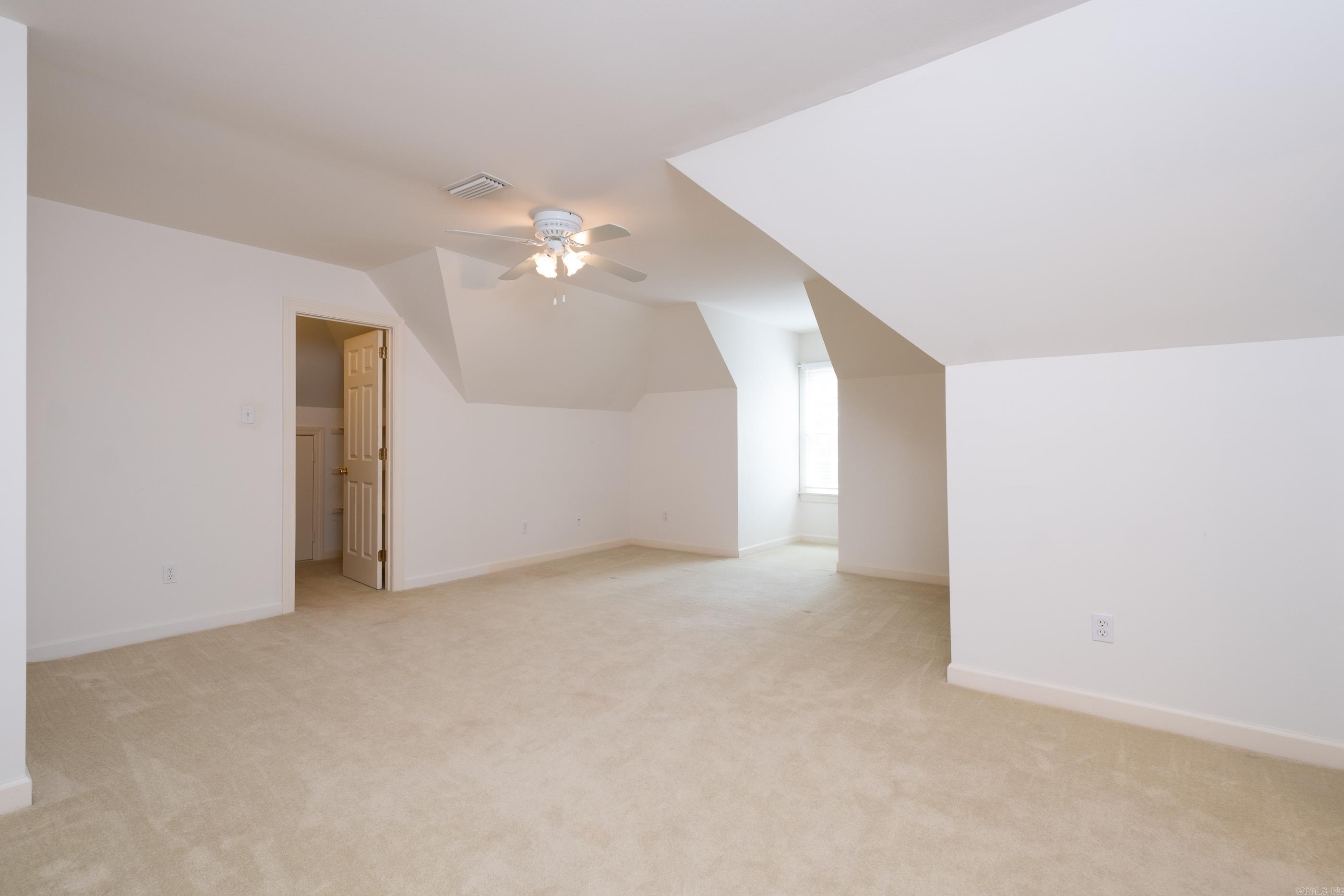 CHENAL VALLEY MARGEUAX - Residential