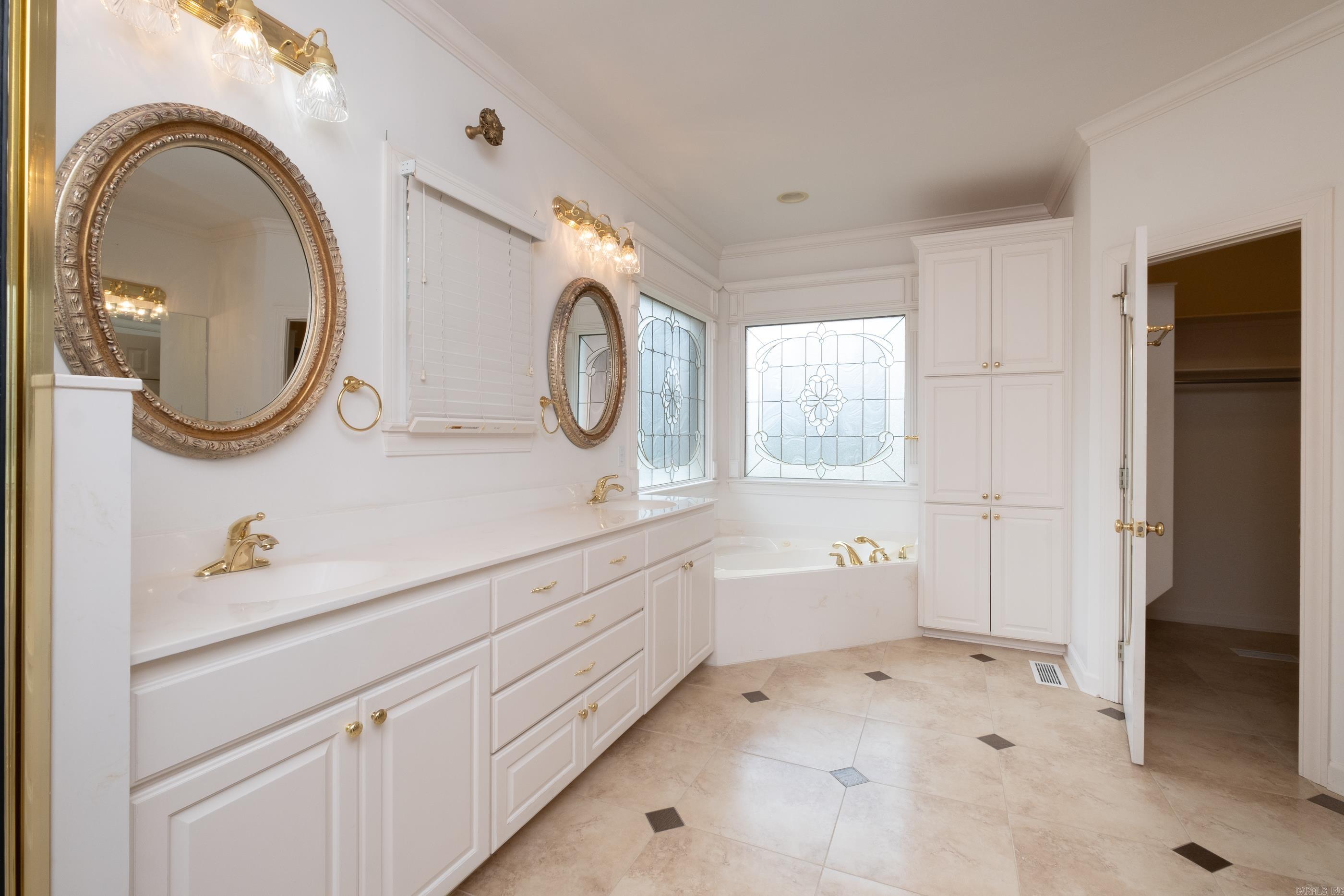 CHENAL VALLEY MARGEUAX - Residential