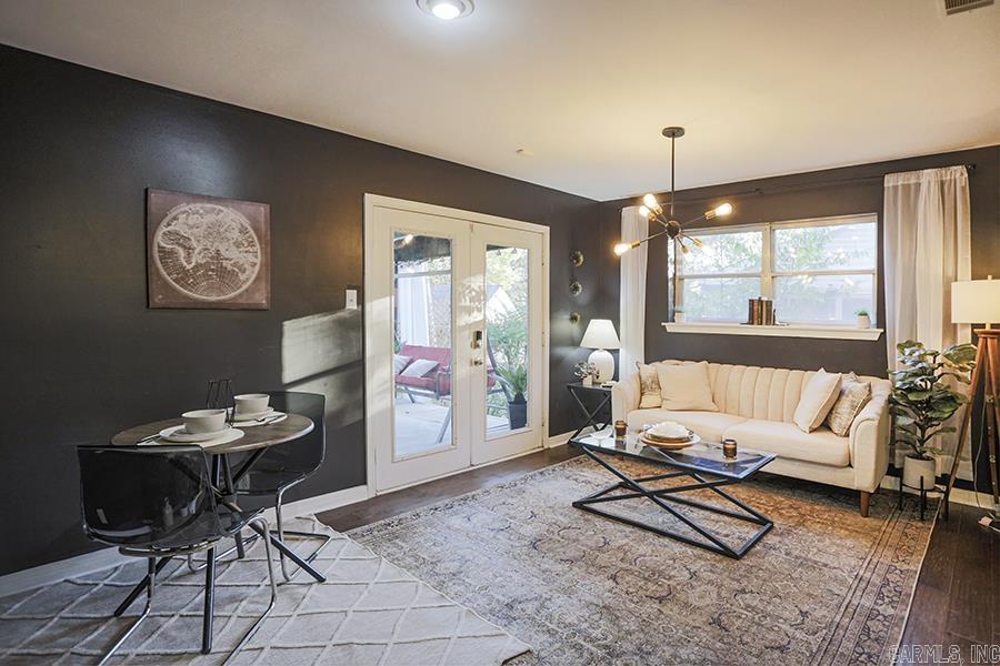 PLAZA HEIGHTS - Residential