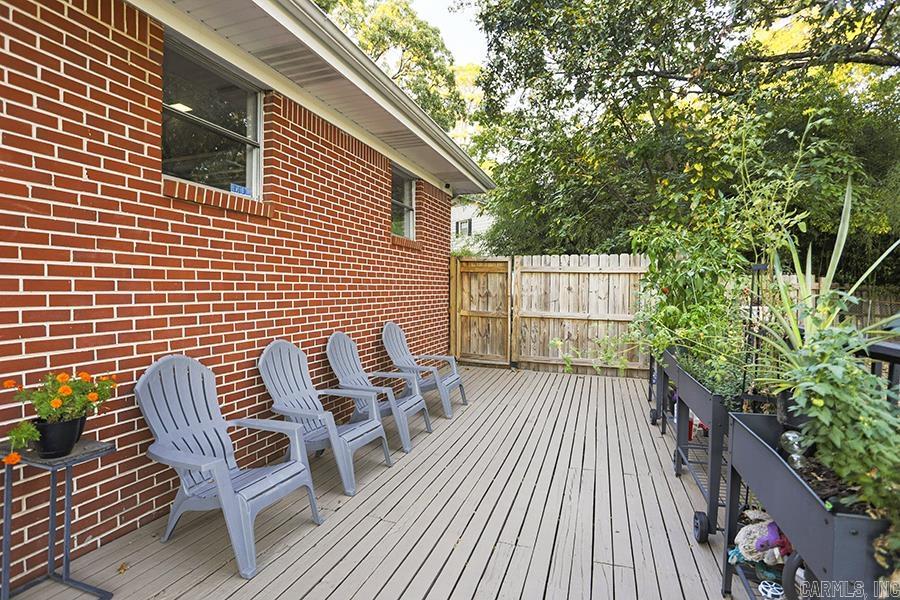 PLAZA HEIGHTS - Residential