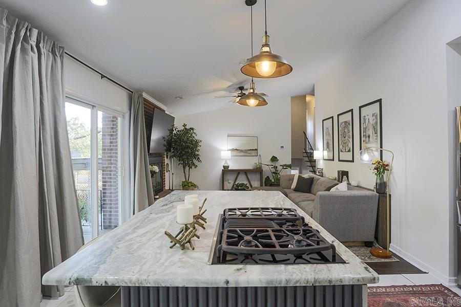 PLAZA HEIGHTS - Residential