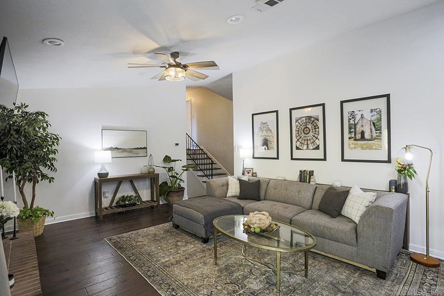 PLAZA HEIGHTS - Residential