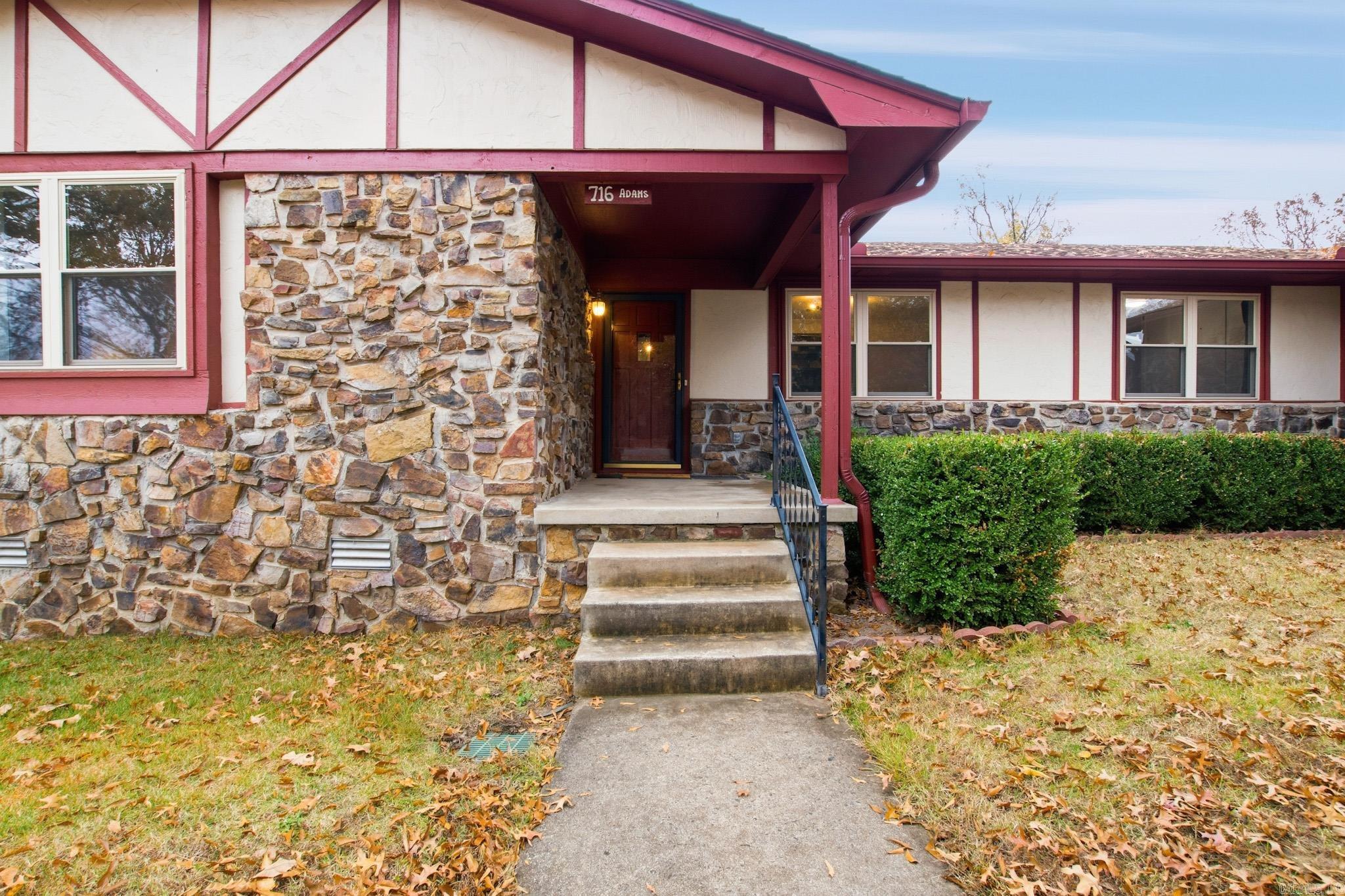 Jackson Heights - Residential