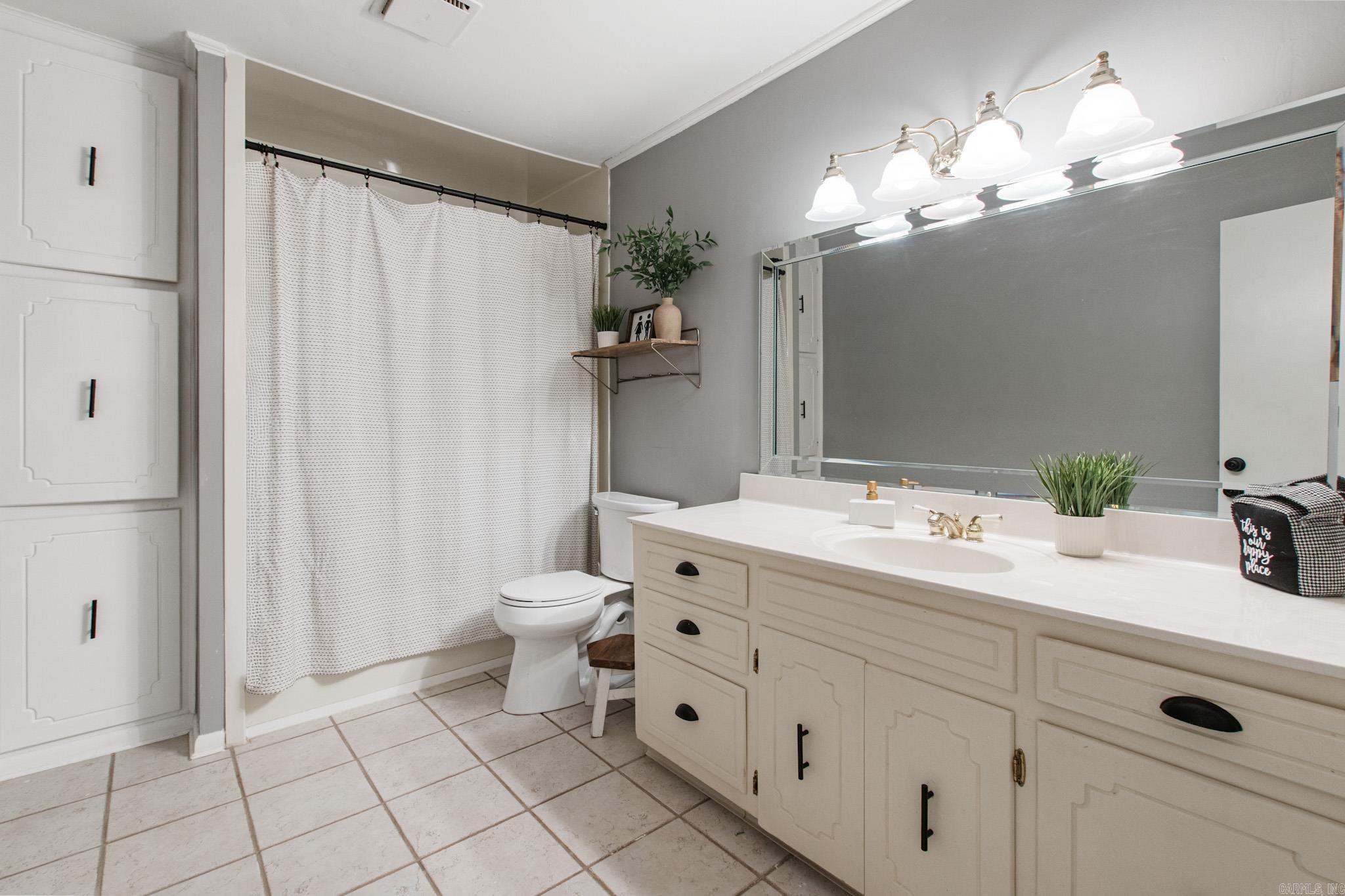 Jackson Heights - Residential