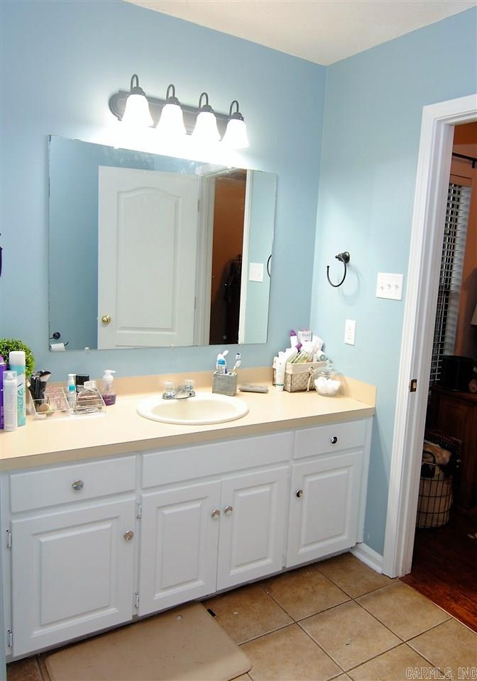 Woodland Hills - Residential Lease