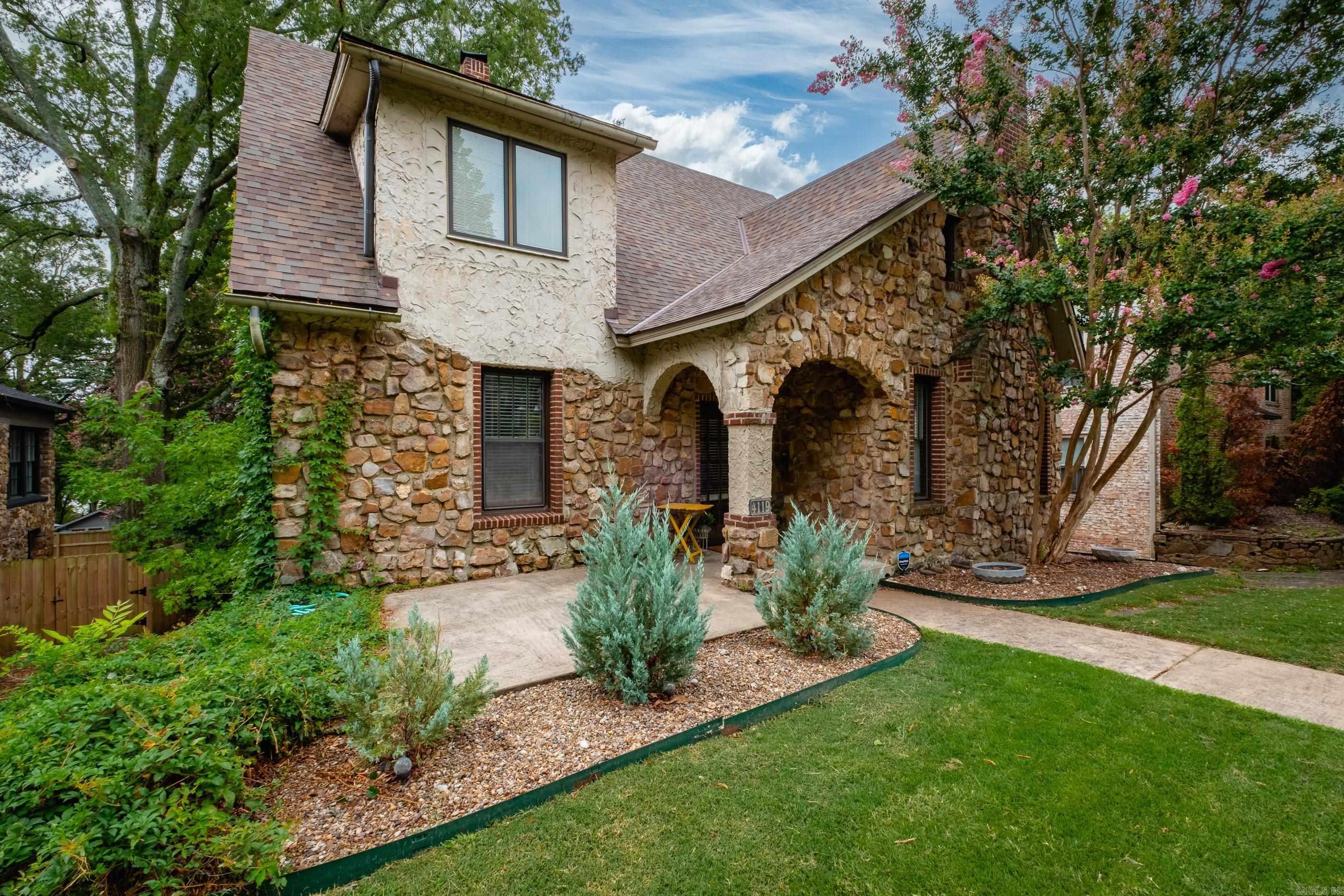PINEHURST - Residential