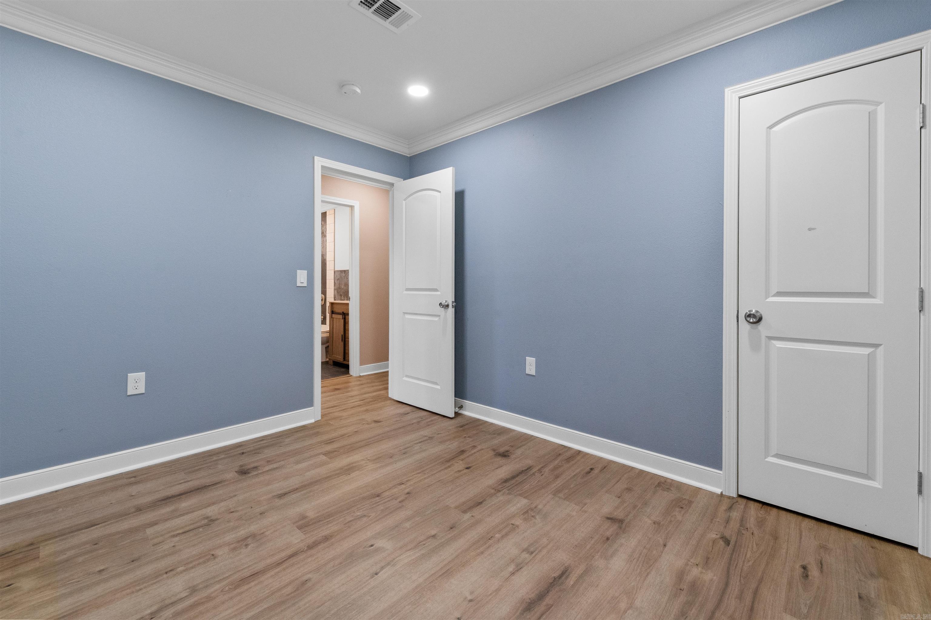 WAKEFIELD VILLAGE - Residential