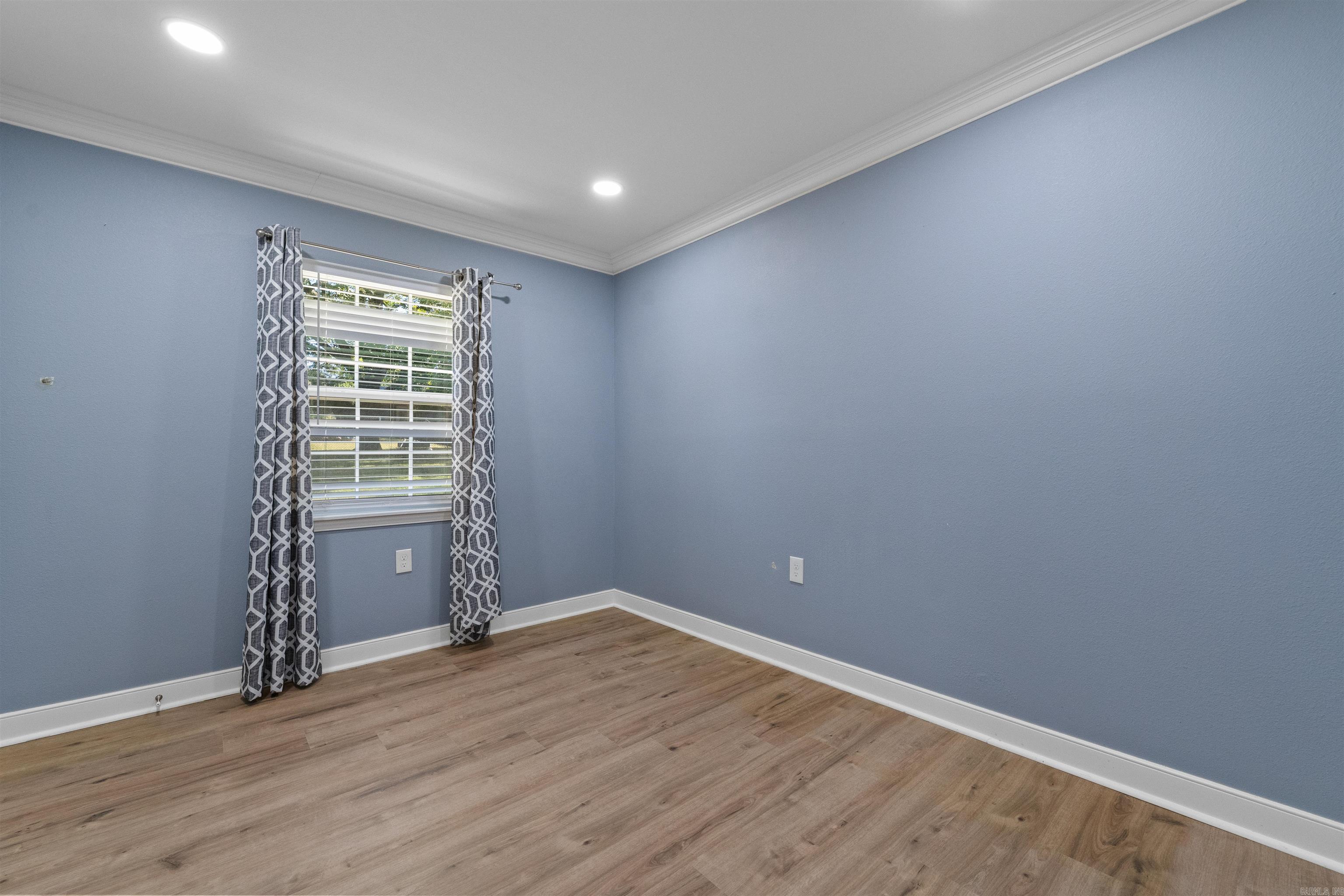 WAKEFIELD VILLAGE - Residential