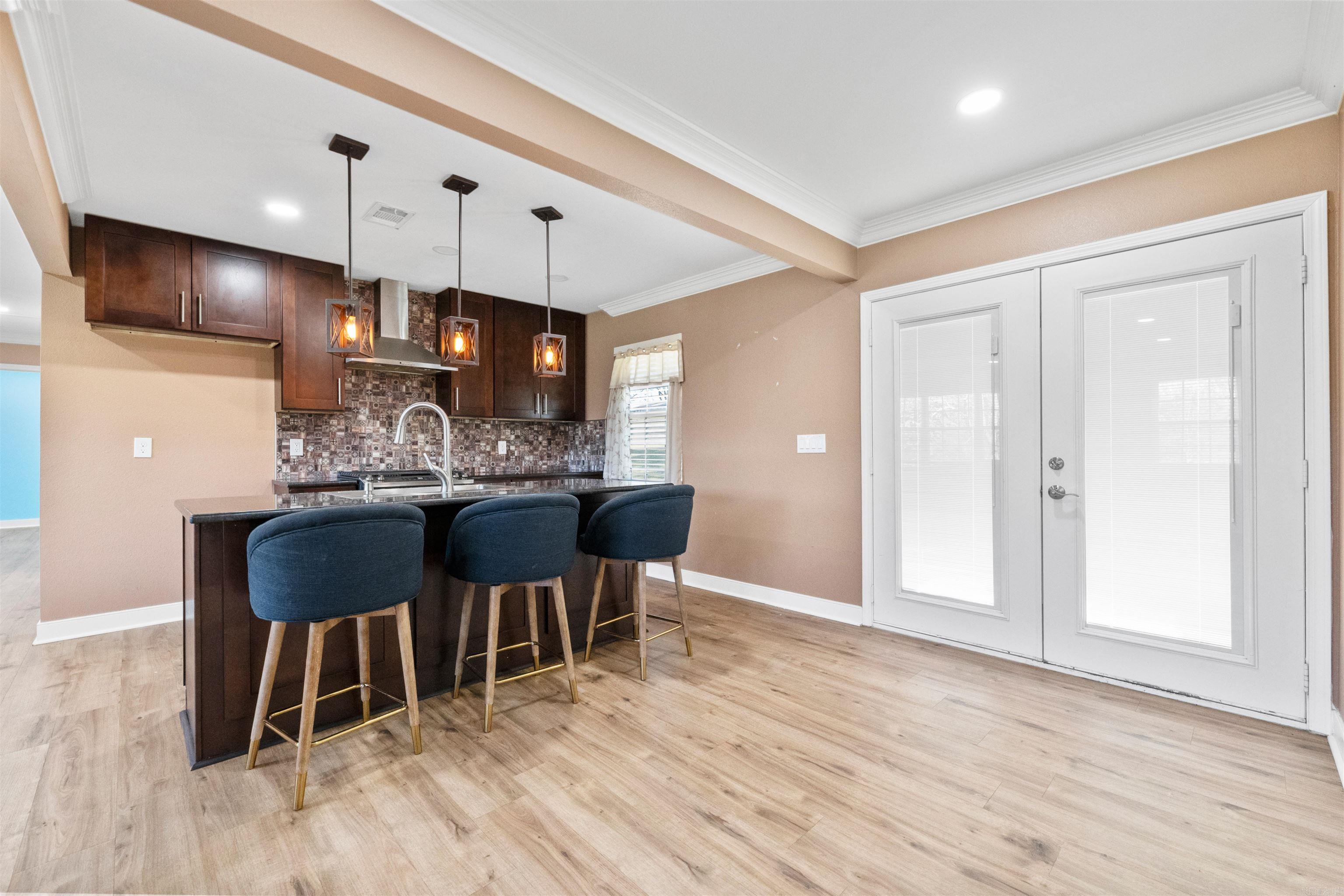 WAKEFIELD VILLAGE - Residential