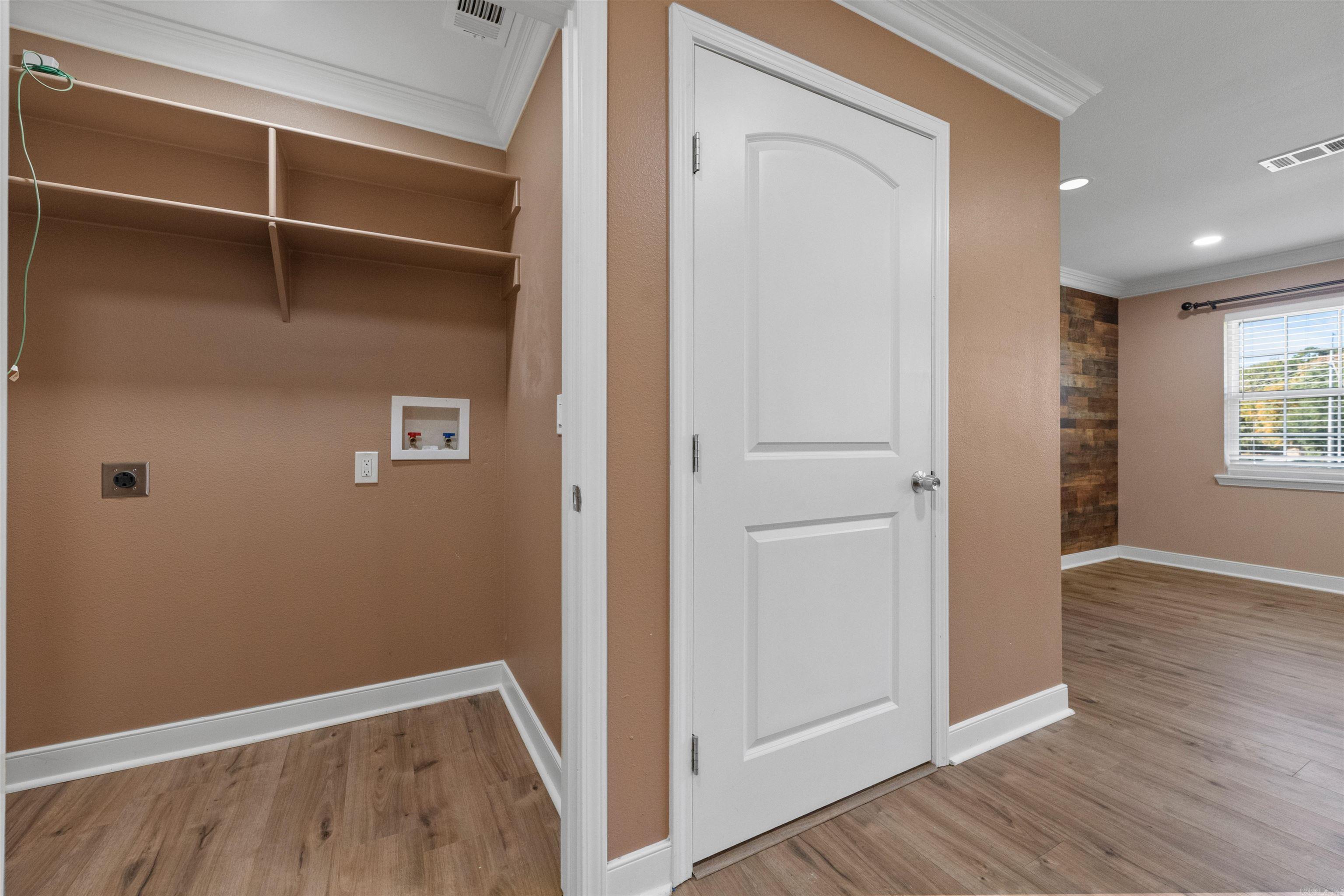 WAKEFIELD VILLAGE - Residential