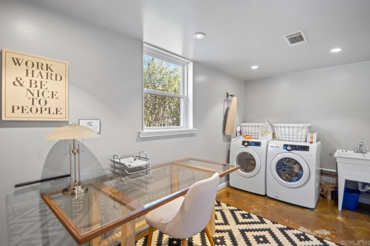 Briarwood - Residential Lease