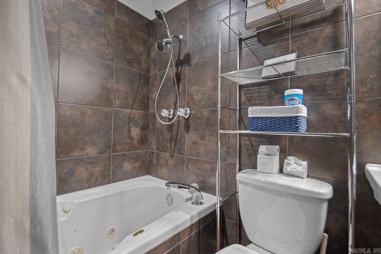 Briarwood - Residential Lease