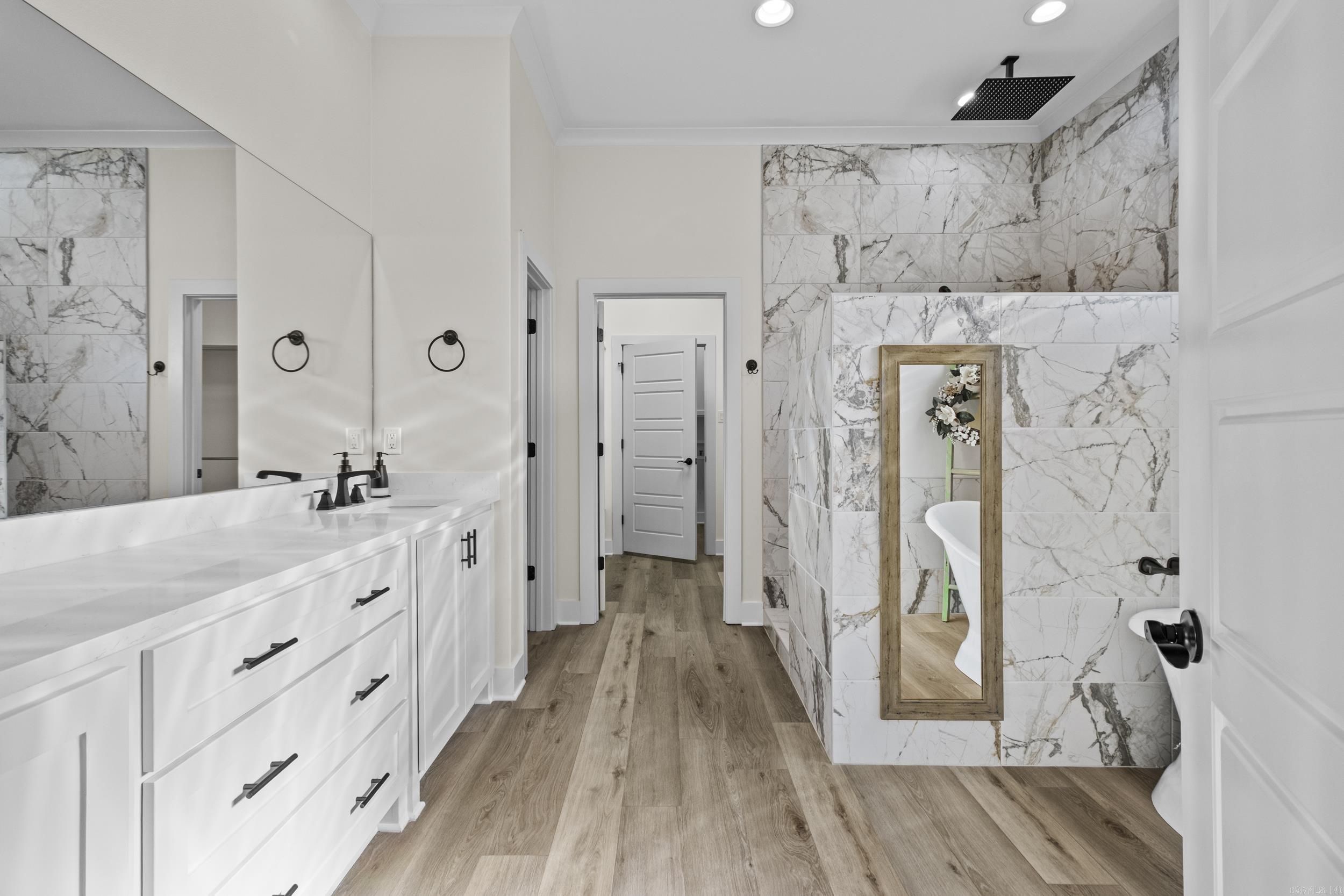 MILLERS GLENN - Residential