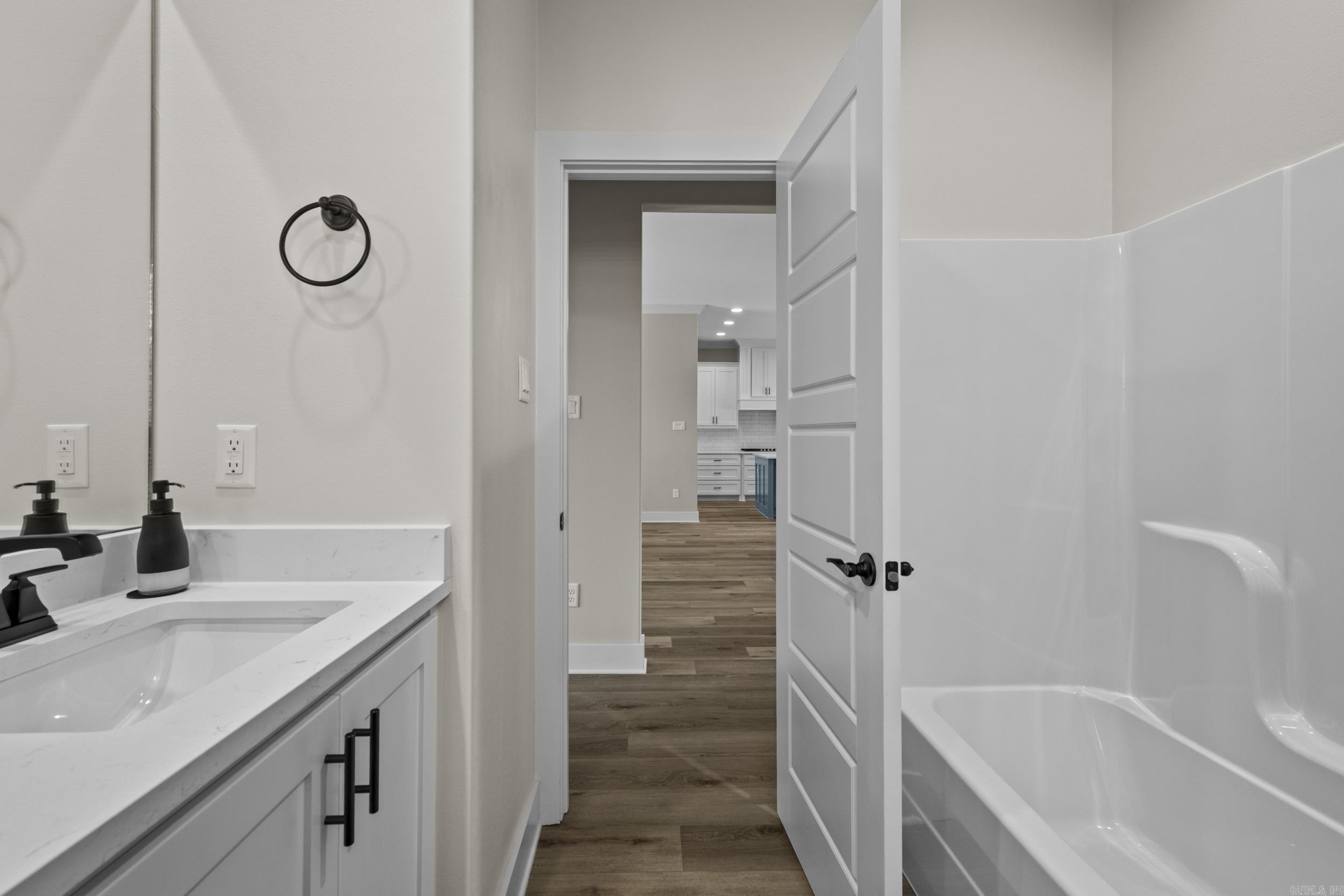 MILLERS GLENN - Residential