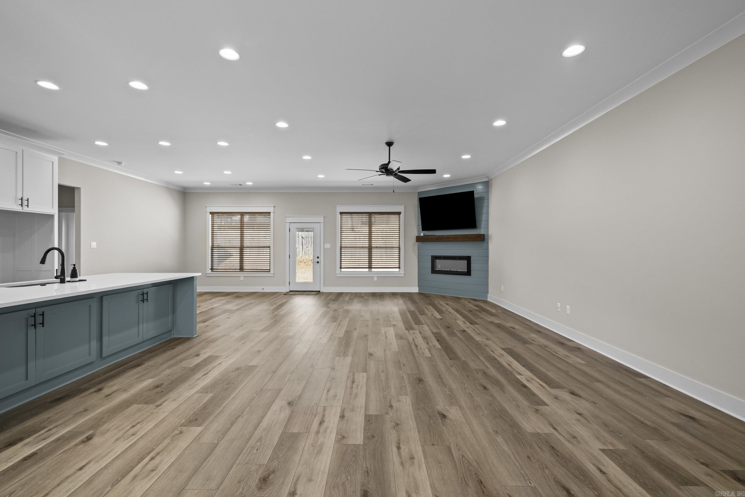 MILLERS GLENN - Residential