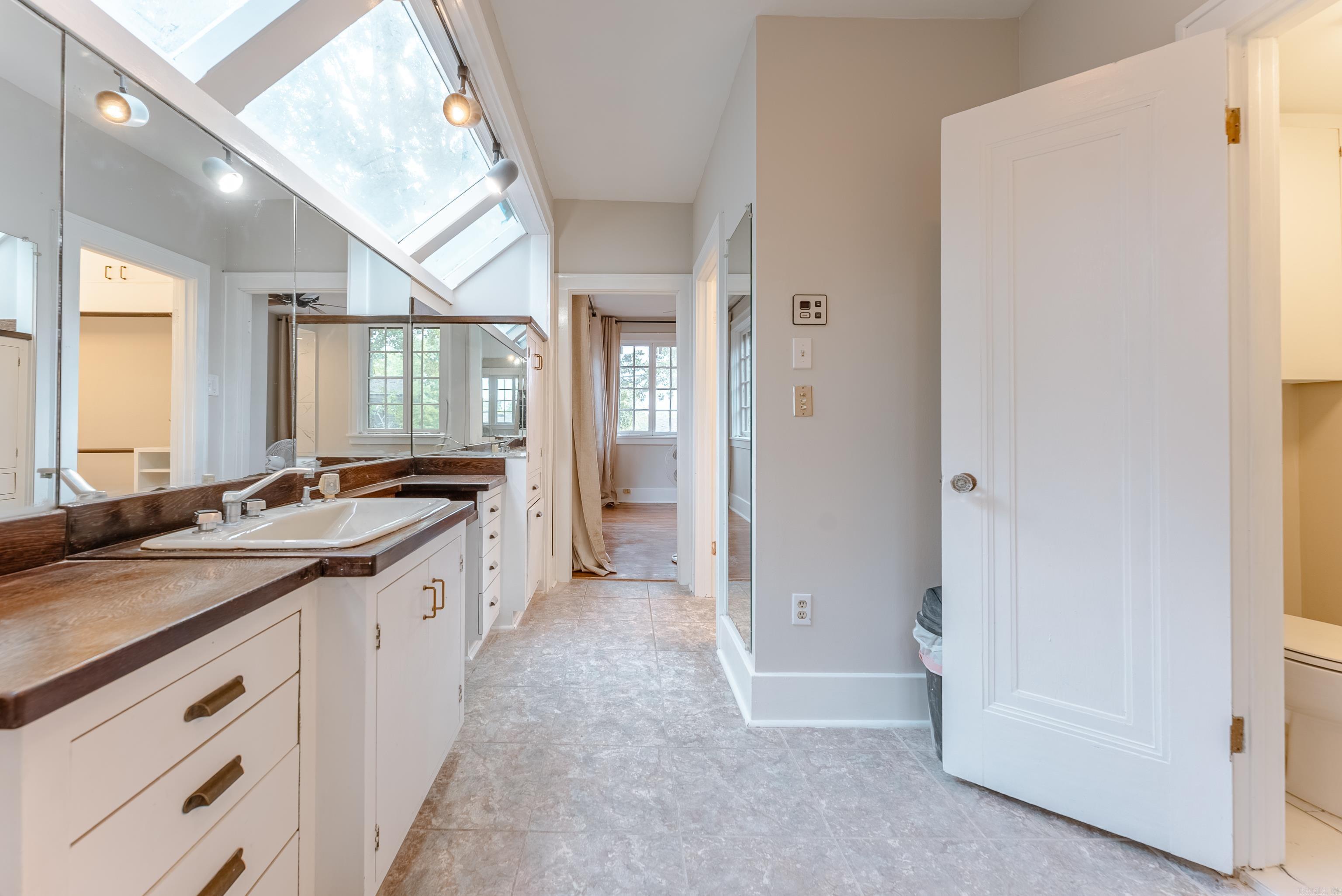 MIDLAND HILLS - Residential