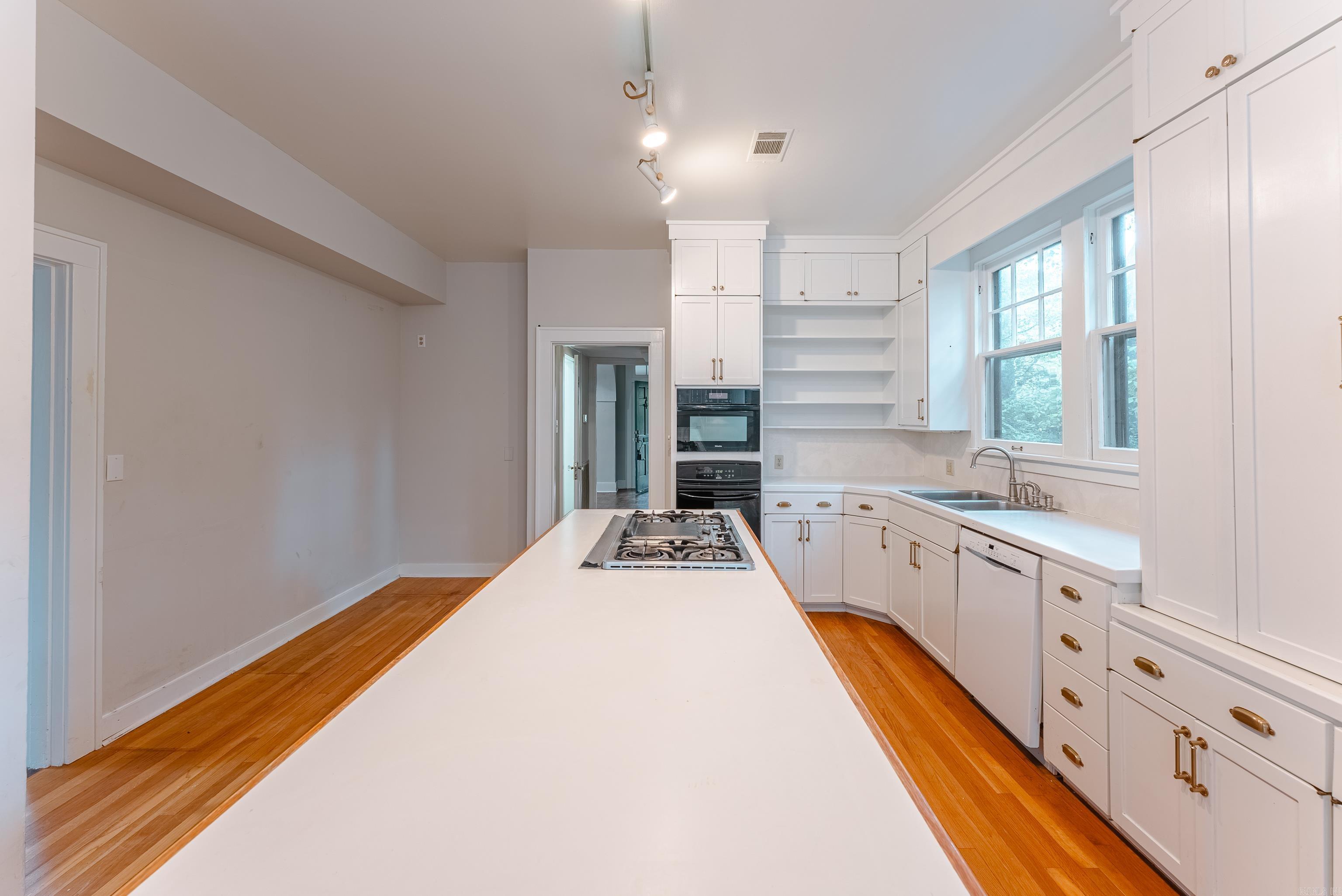 MIDLAND HILLS - Residential