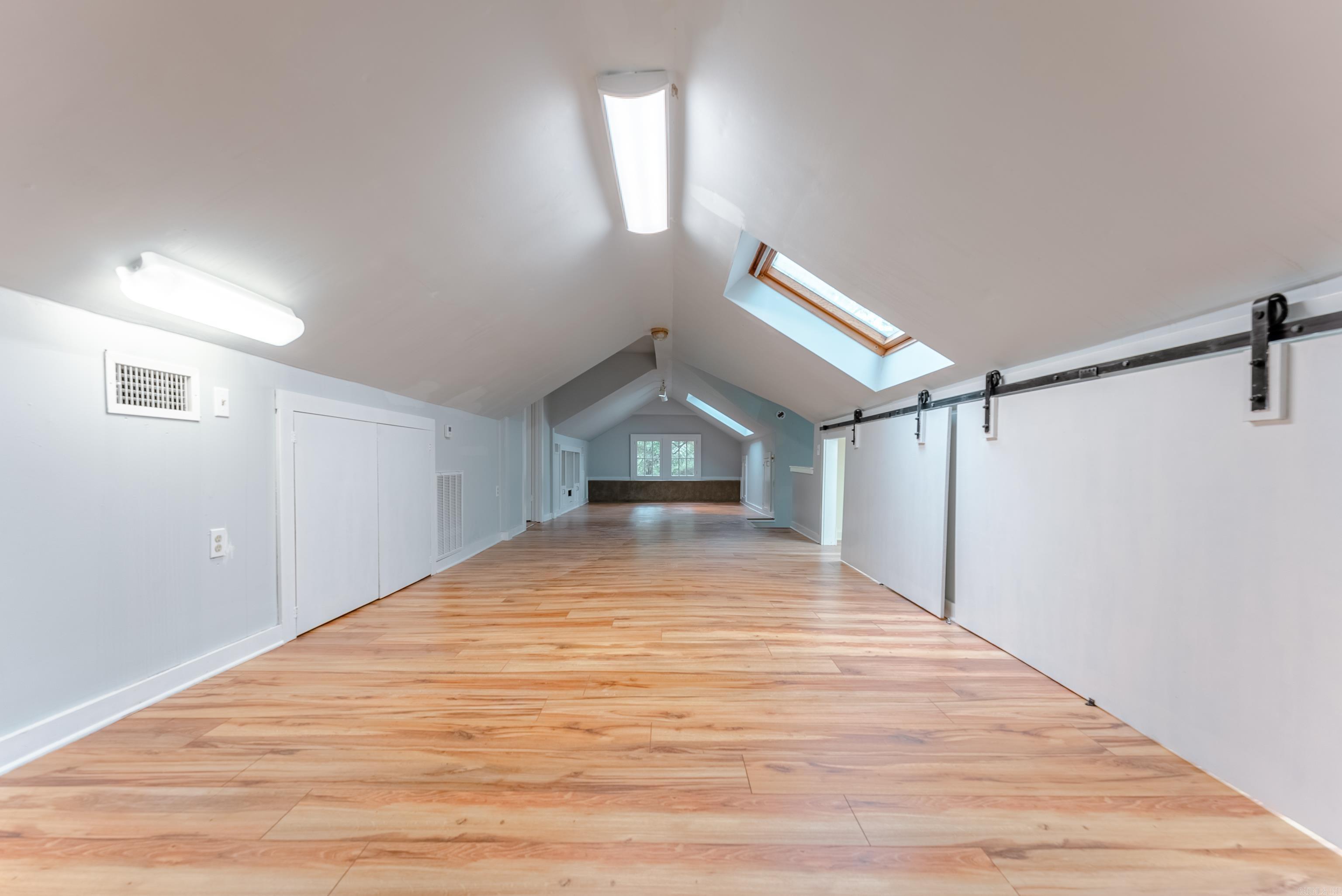MIDLAND HILLS - Residential
