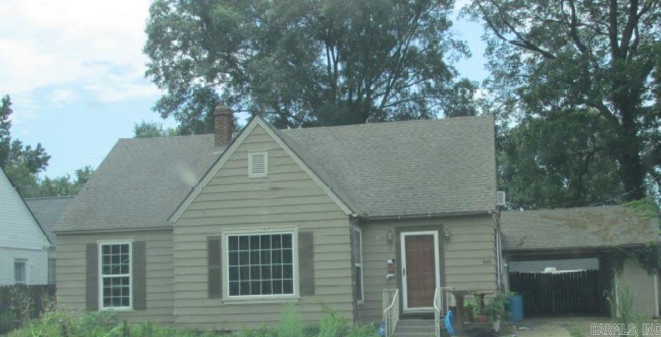 Opportunity awaits in this two bedroom, two bath home. May need some repair upon gaining access. Take a drive by and see if this may be your next investment. Occupied Reserve Auction – NO ACCESS OR VIEWINGS of this property. Please DO NOT DISTURB the occupant. "As is" sale with no contingencies or inspections. Buyer will be responsible for obtaining possession of the property upon closing.