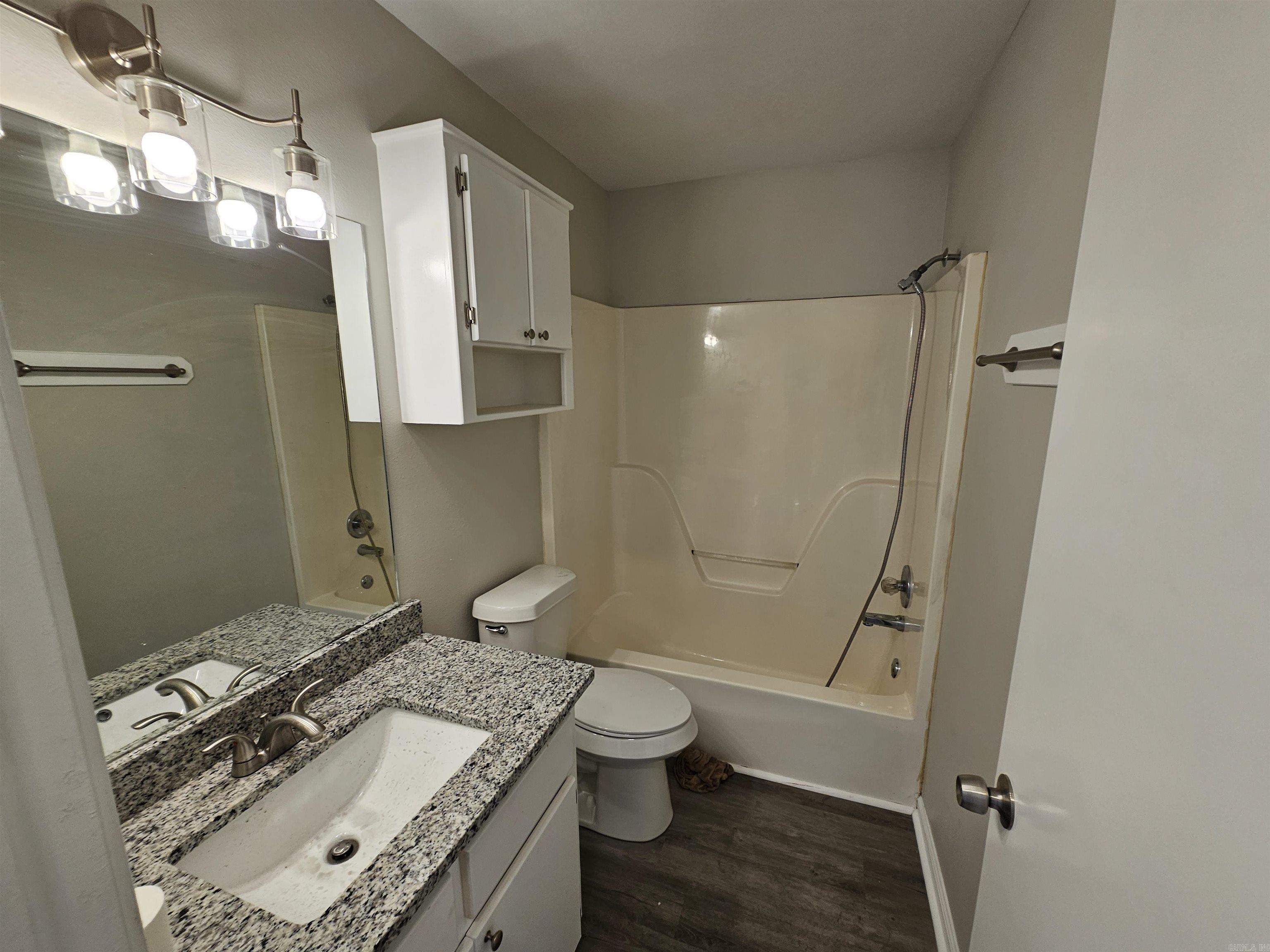 BAYOU METO PLACE - Residential