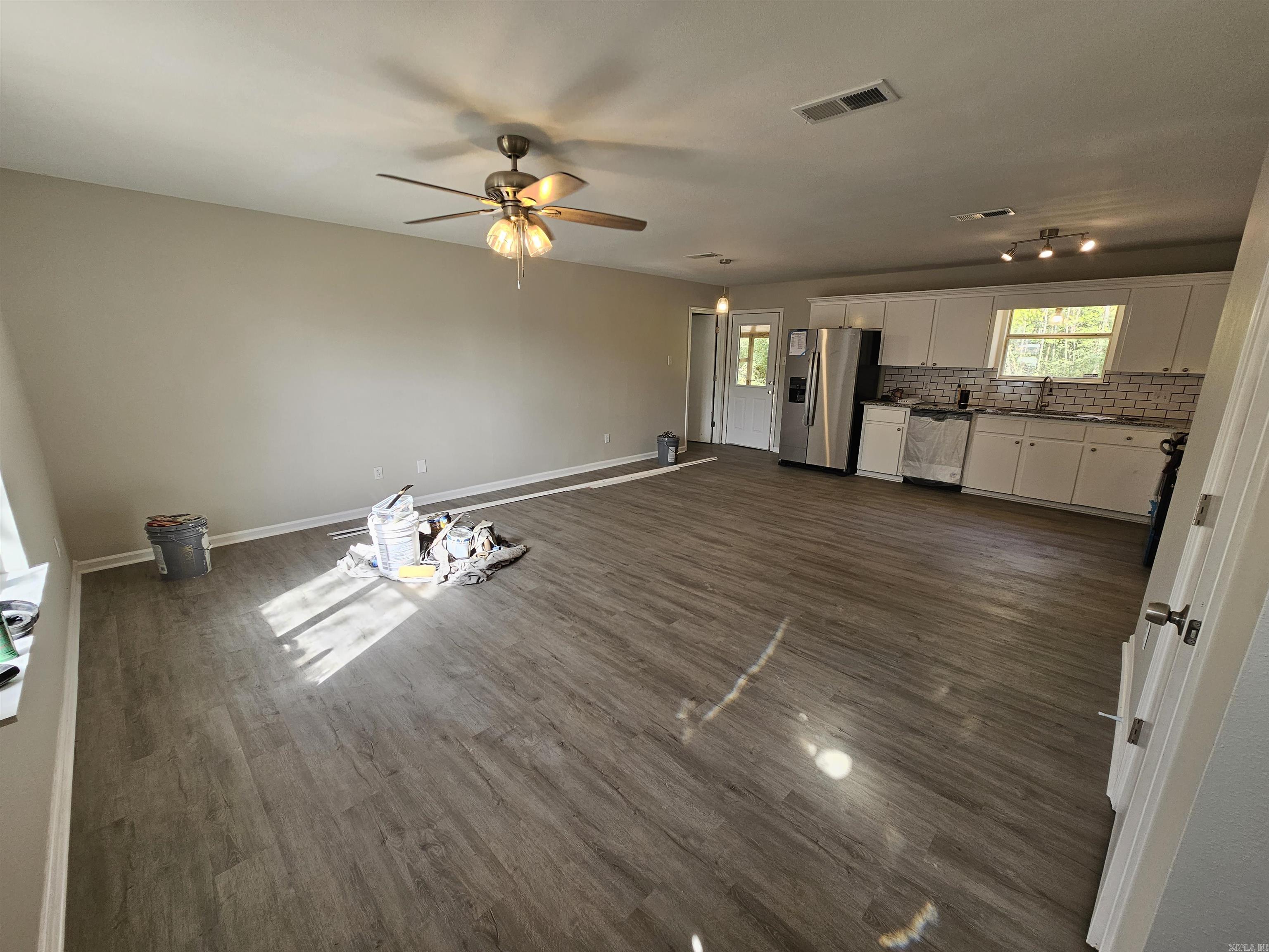 BAYOU METO PLACE - Residential