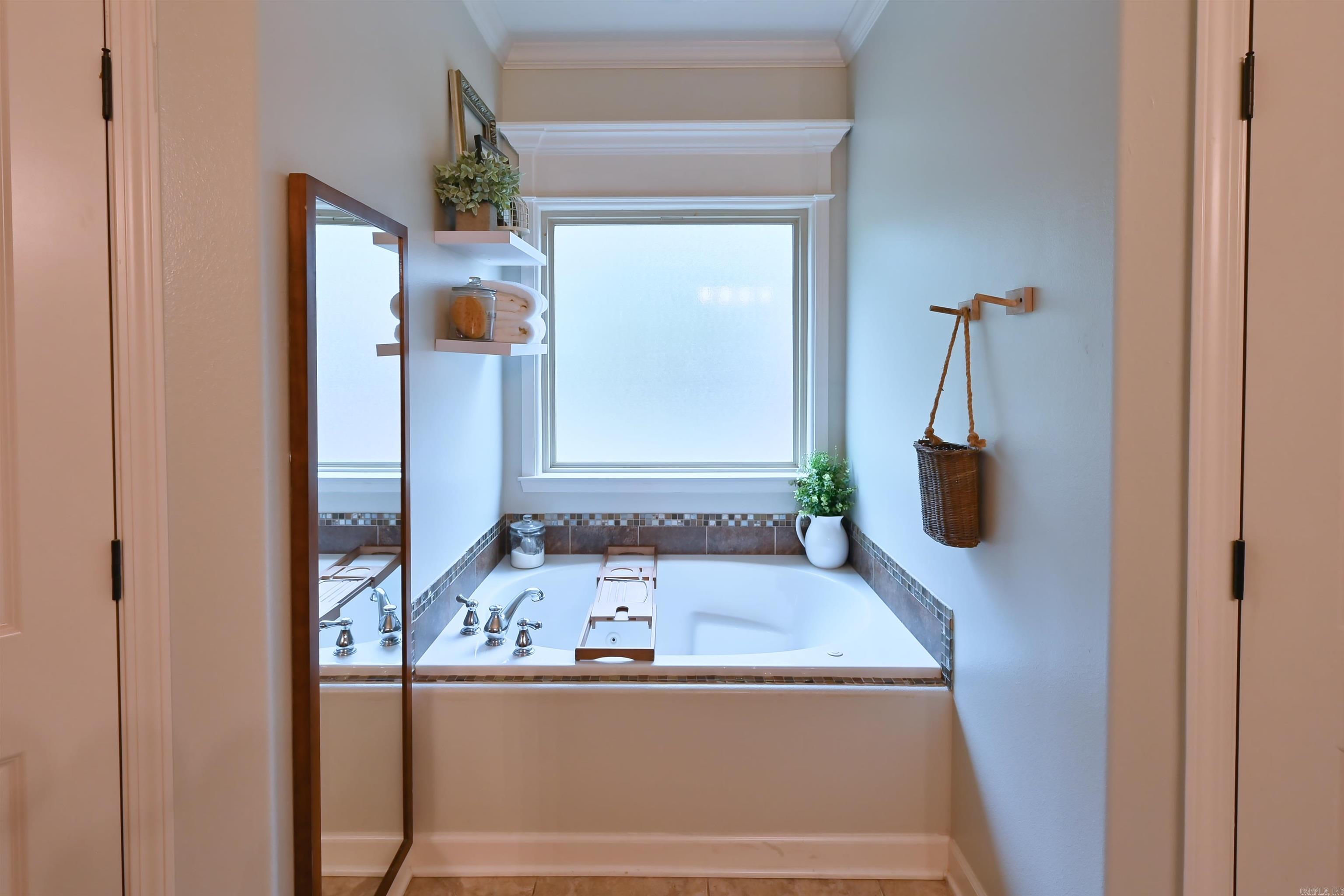 OAK GLENN - Residential