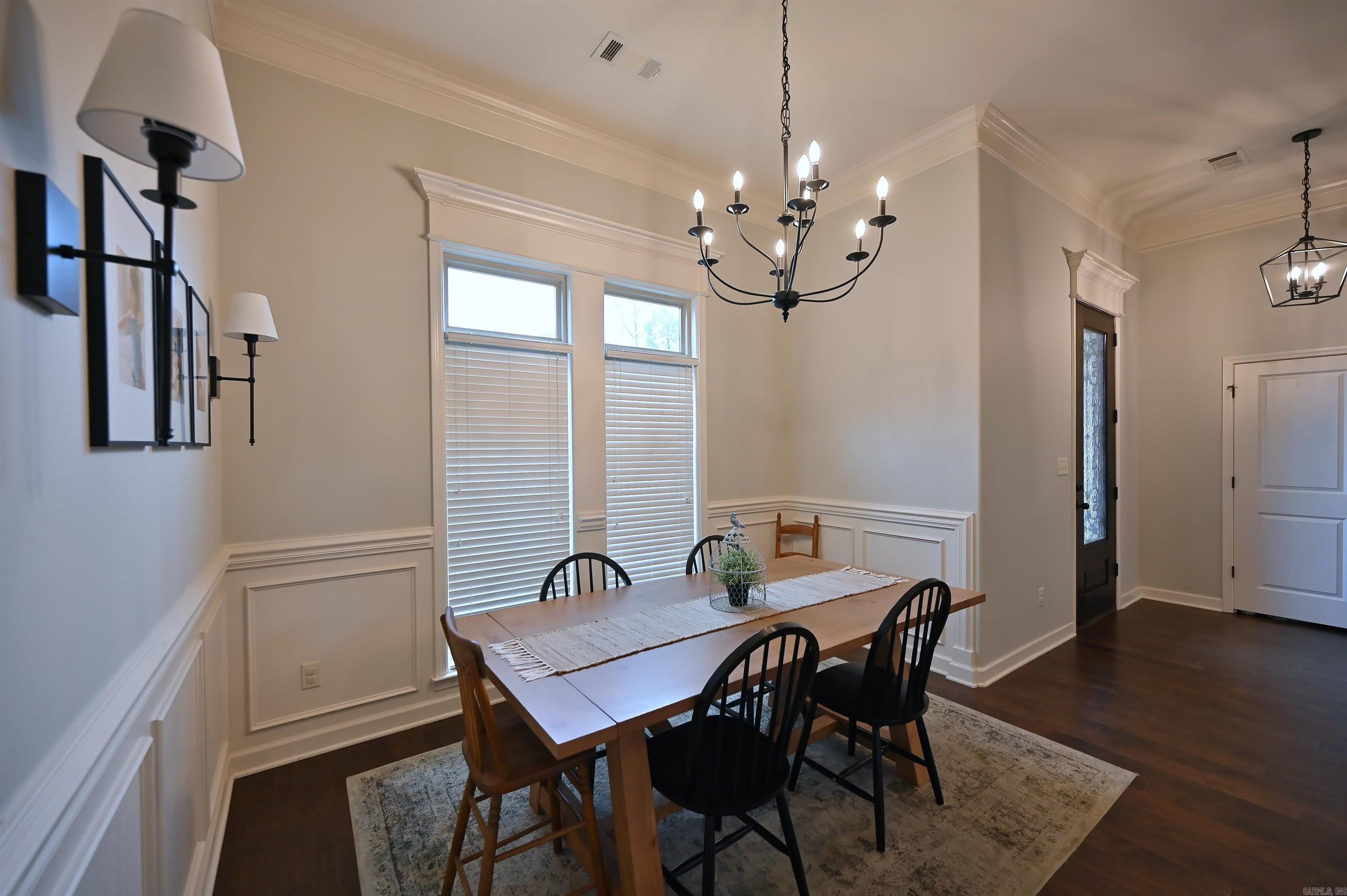 OAK GLENN - Residential