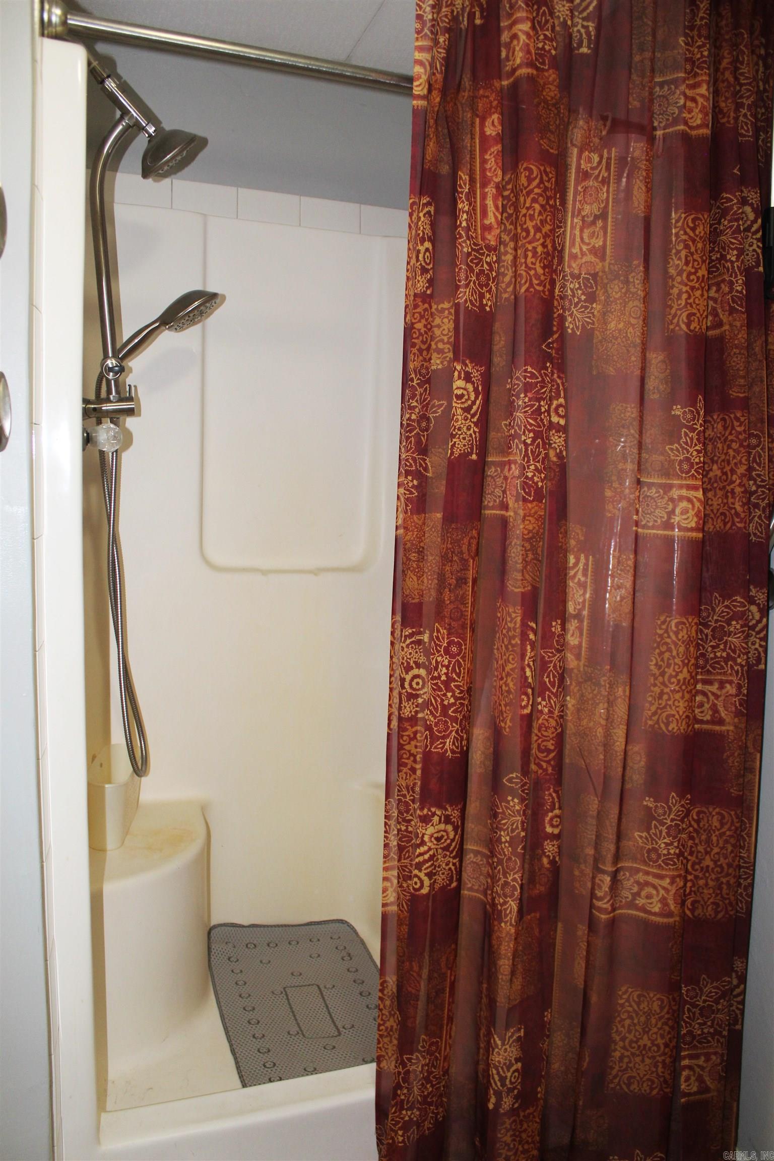 LANDOVER ESTATES - Residential