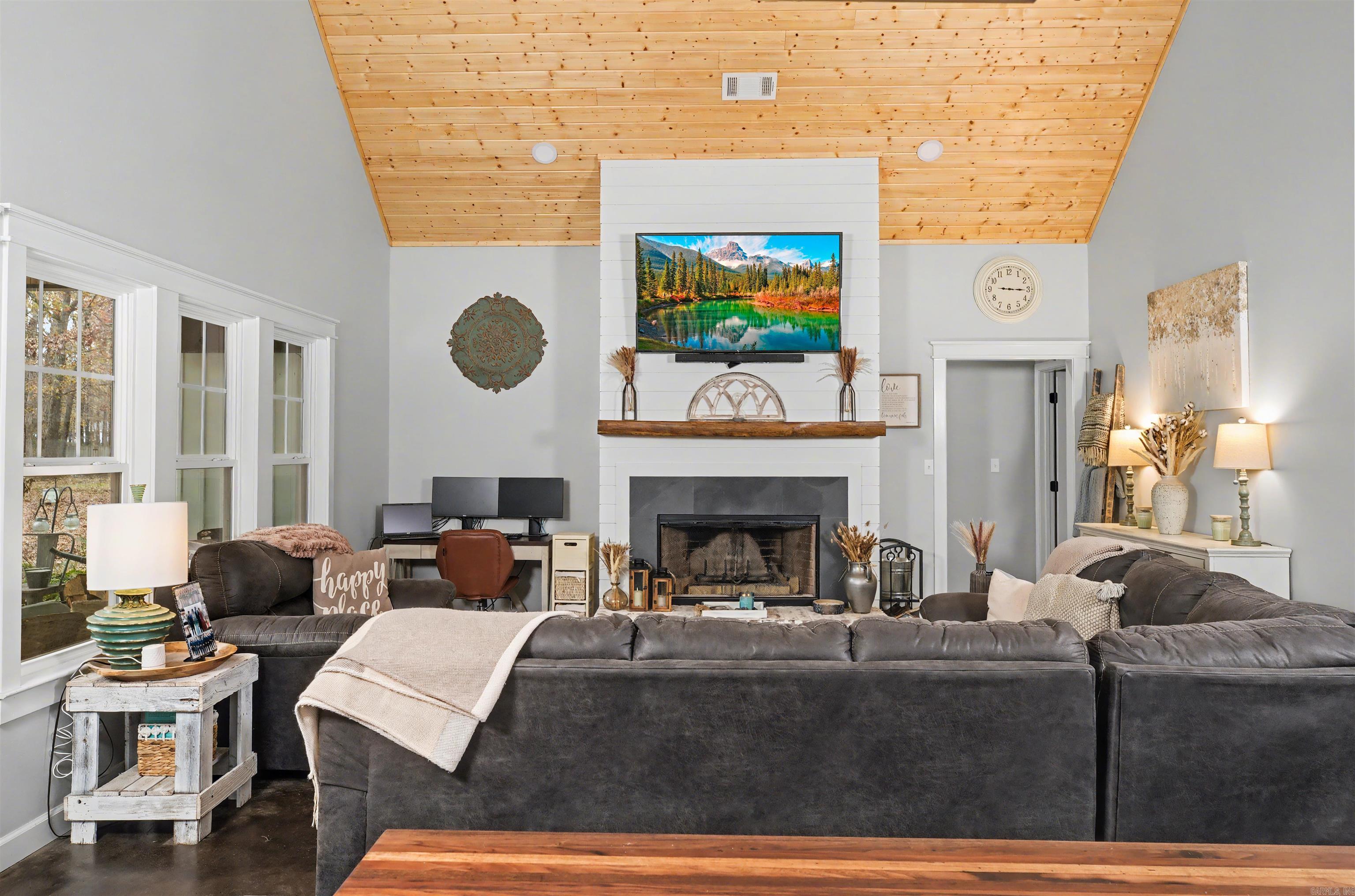 RED BLUFF - Residential