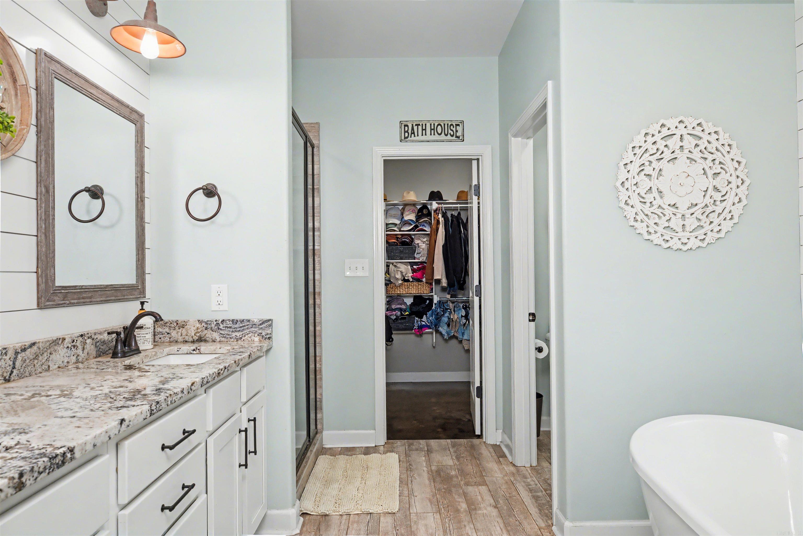 RED BLUFF - Residential