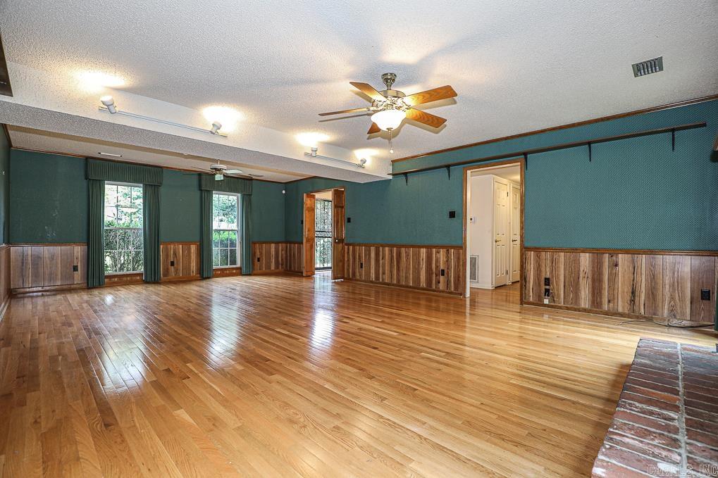 BROWNWOOD - Residential