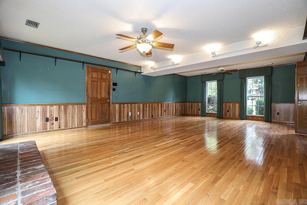 BROWNWOOD - Residential