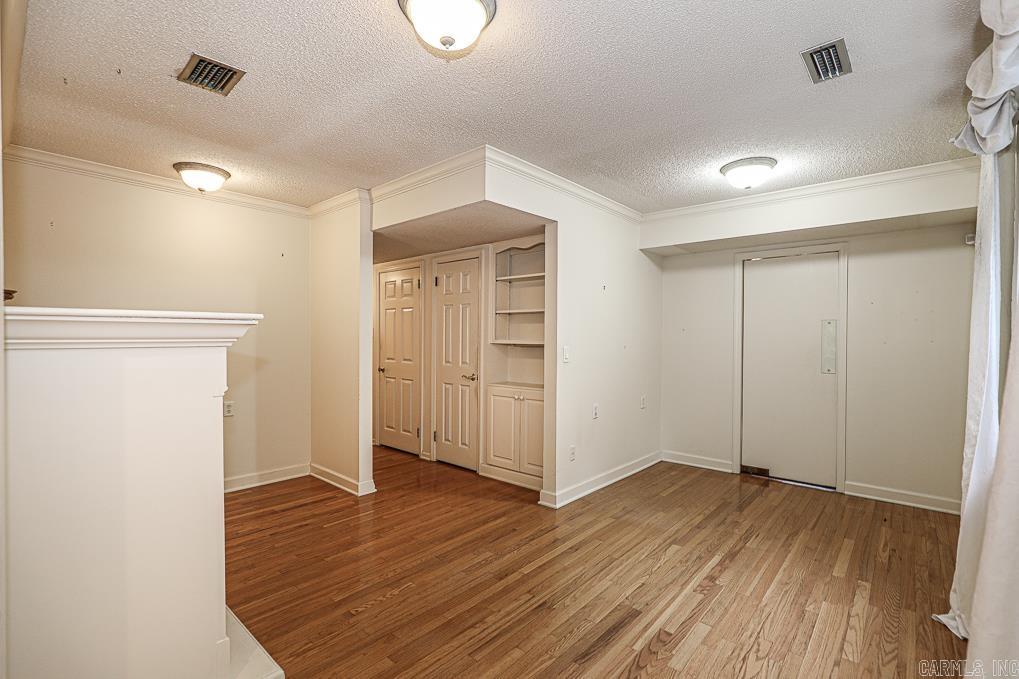 BROWNWOOD - Residential