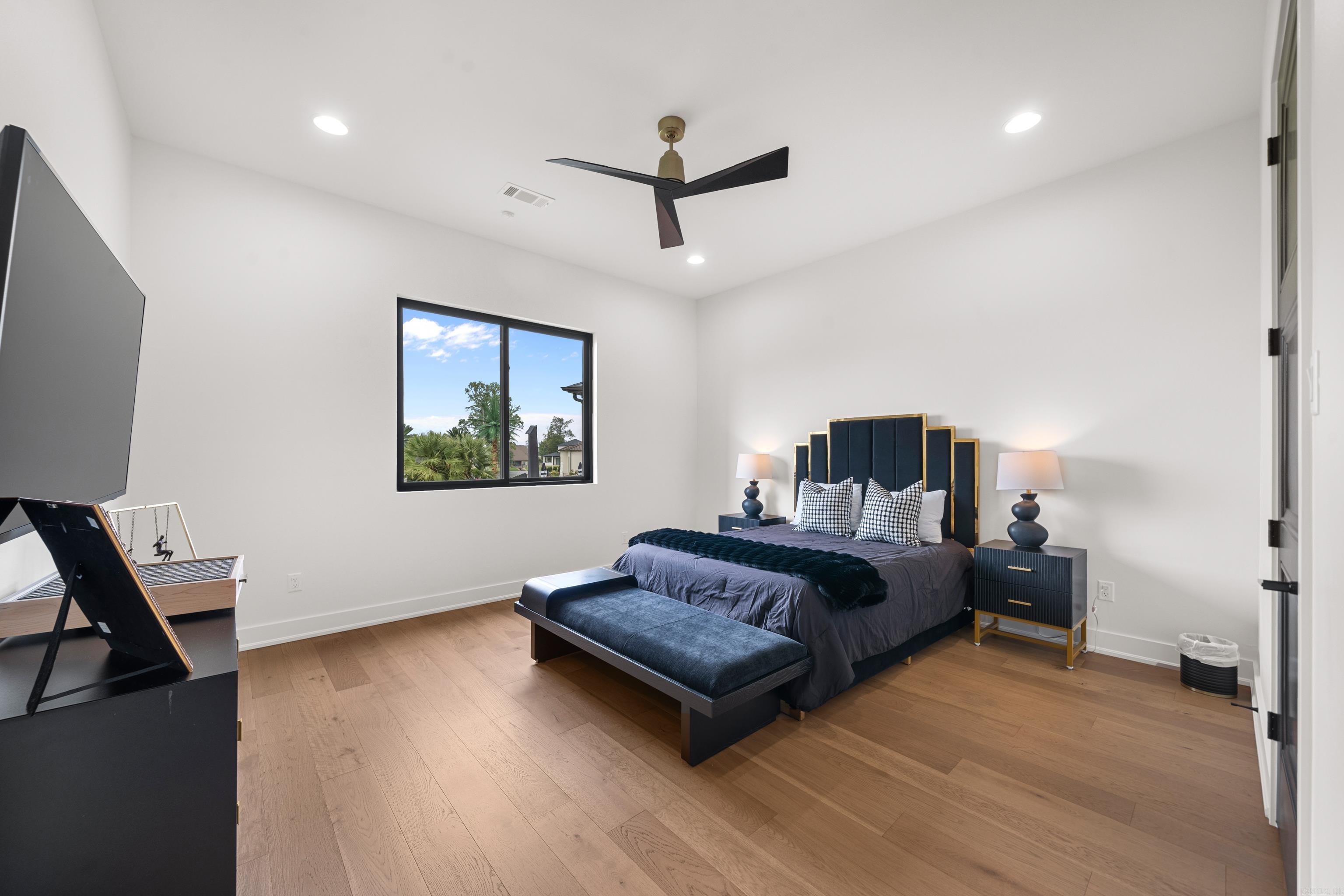 WEST LAKE VILLAGE - Residential