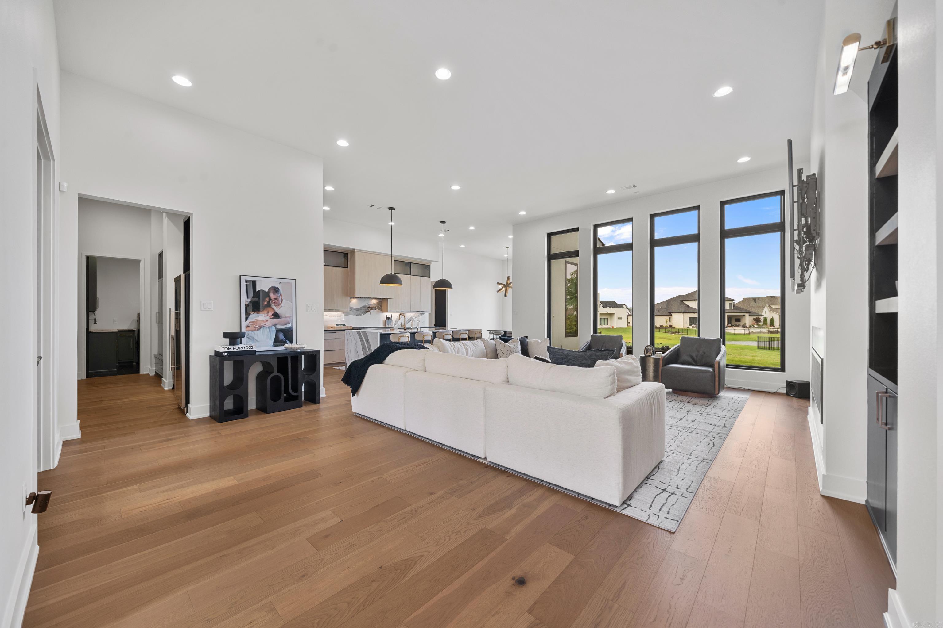 WEST LAKE VILLAGE - Residential